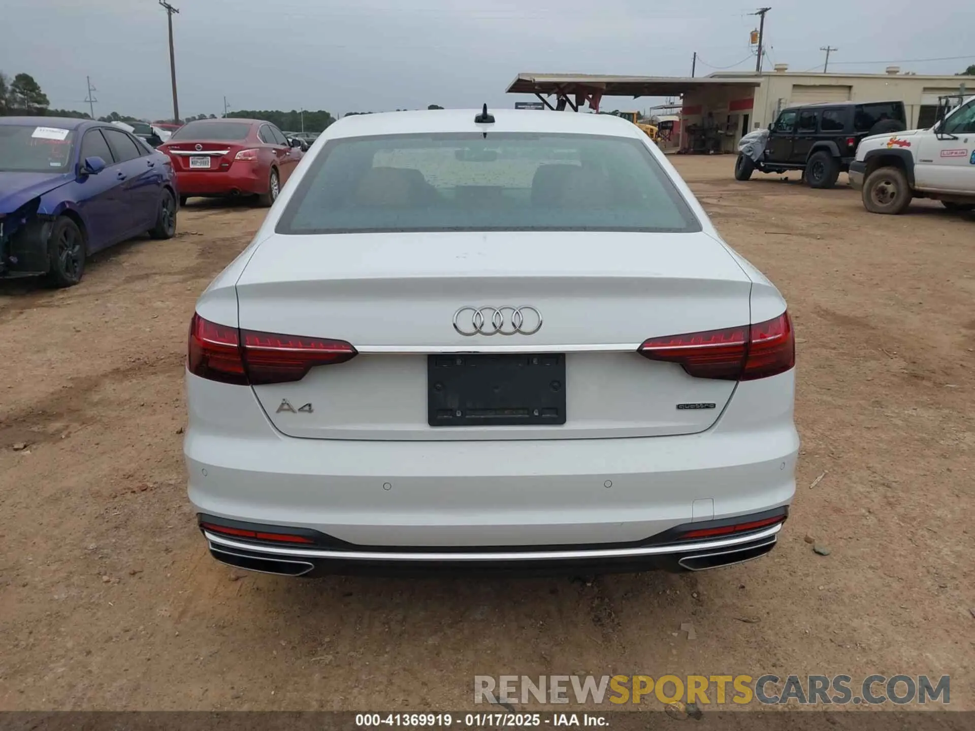 17 fotografías del automóvil dañado WAUEAAF42RN013607 AUDI A4 2024