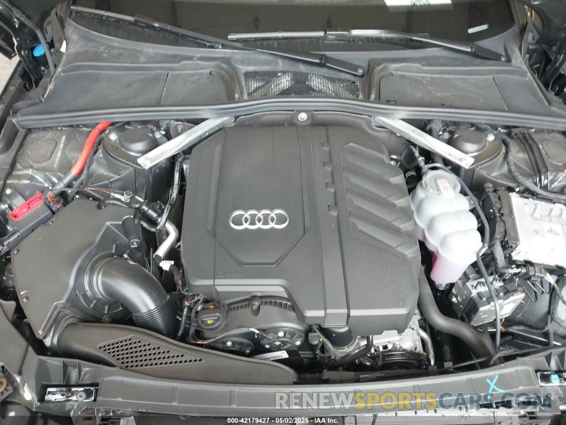 10 fotografías del automóvil dañado WAUEAAF42RN018774 AUDI A4 2024