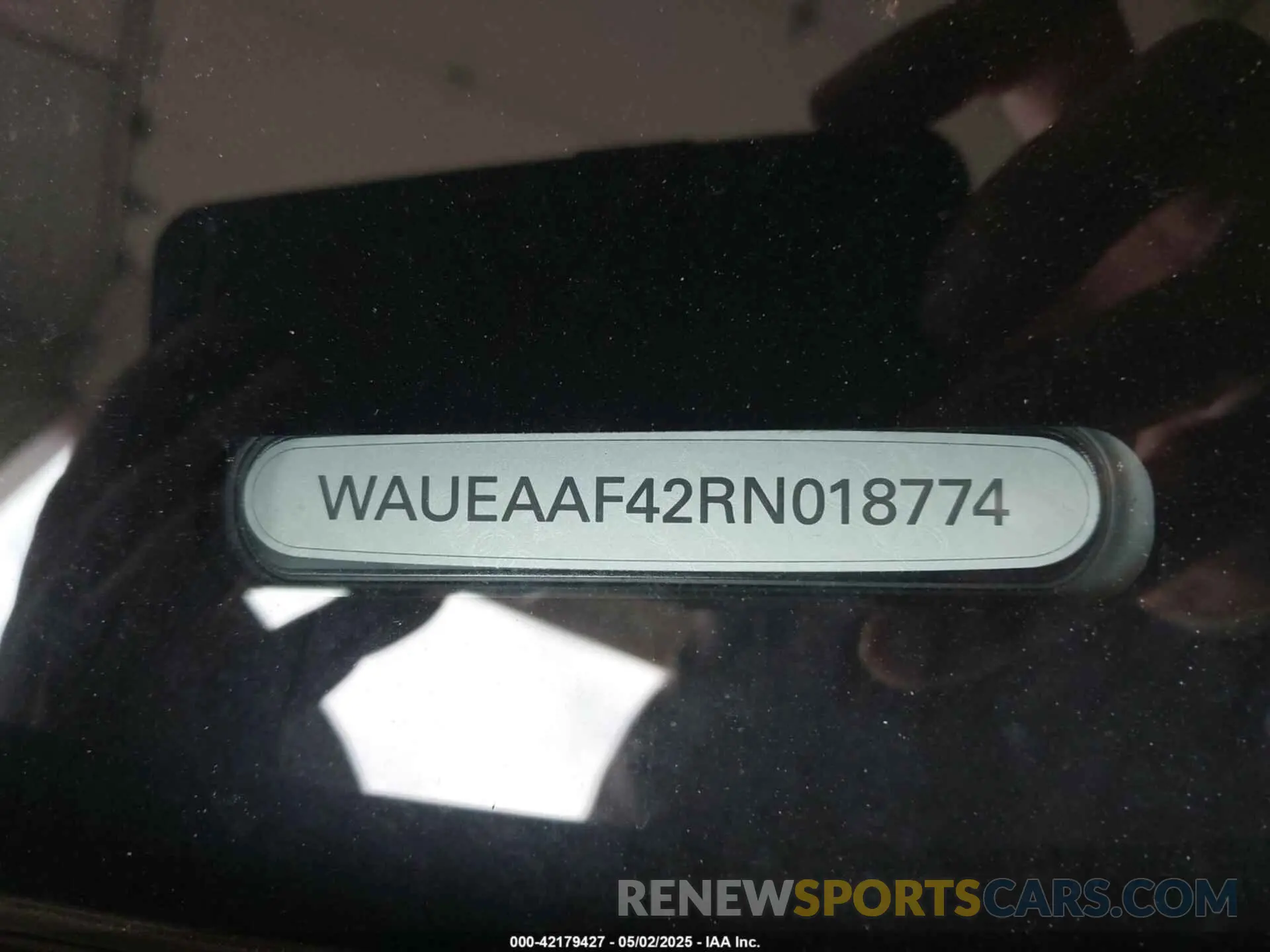 9 fotografías del automóvil dañado WAUEAAF42RN018774 AUDI A4 2024