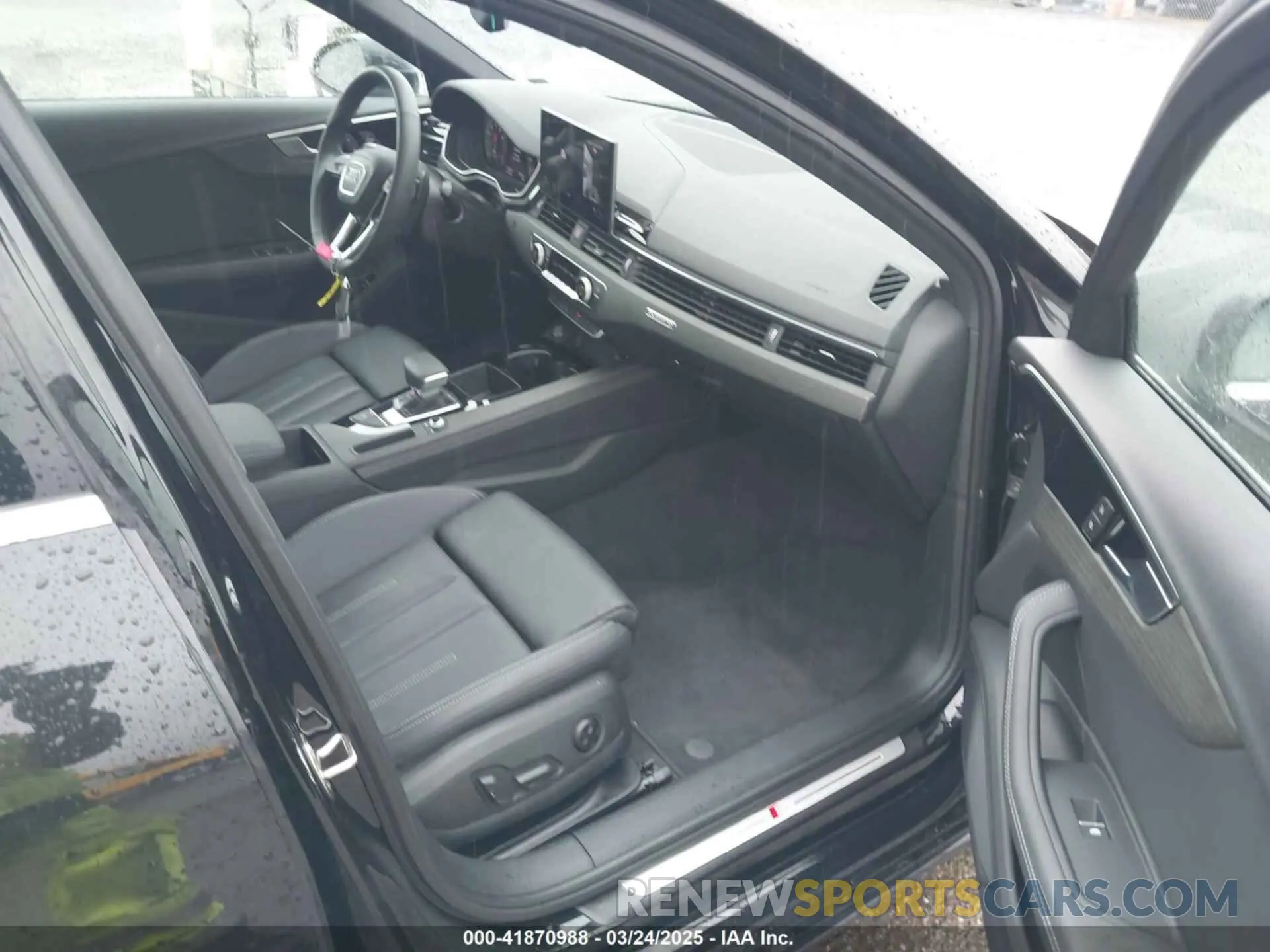 5 fotografías del automóvil dañado WAUEAAF43RA058319 AUDI A4 2024