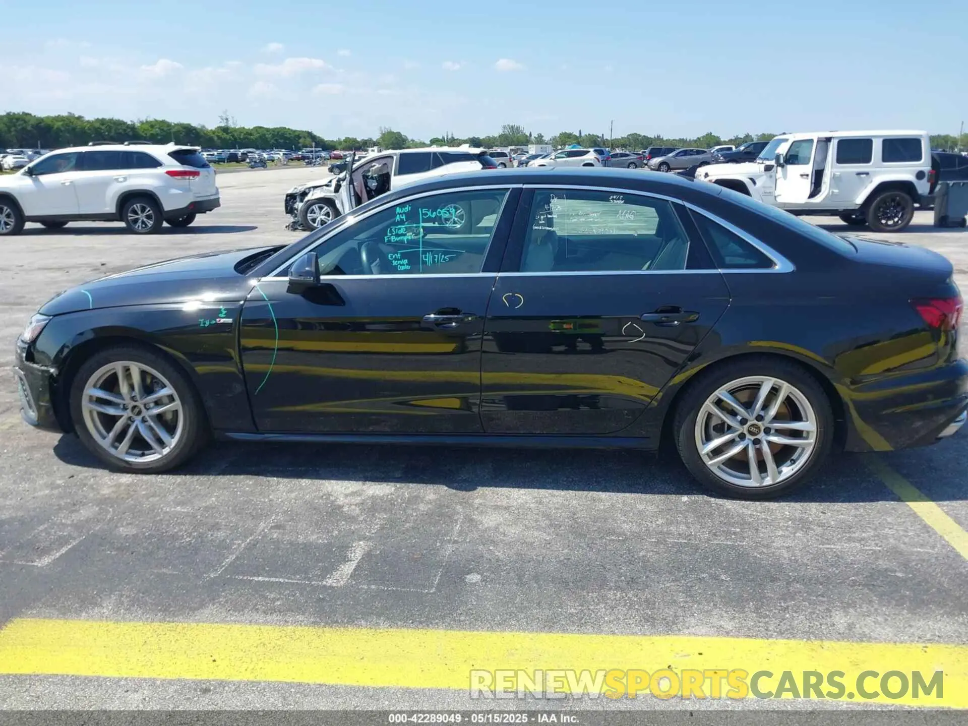 14 fotografías del automóvil dañado WAUEAAF43RN005502 AUDI A4 2024