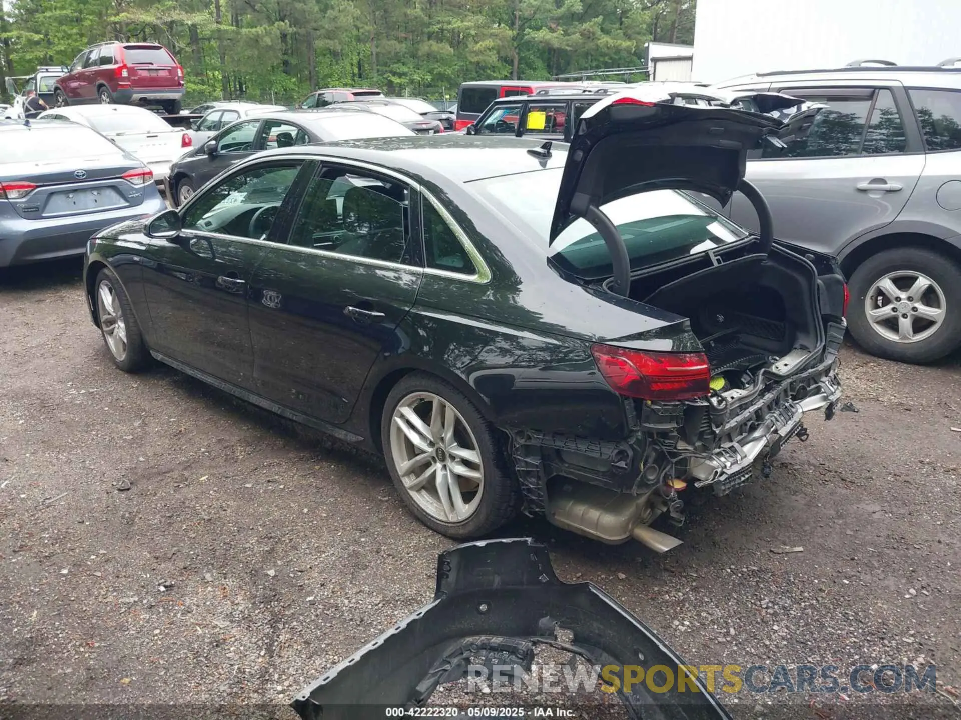3 fotografías del automóvil dañado WAUEAAF47RN015613 AUDI A4 2024