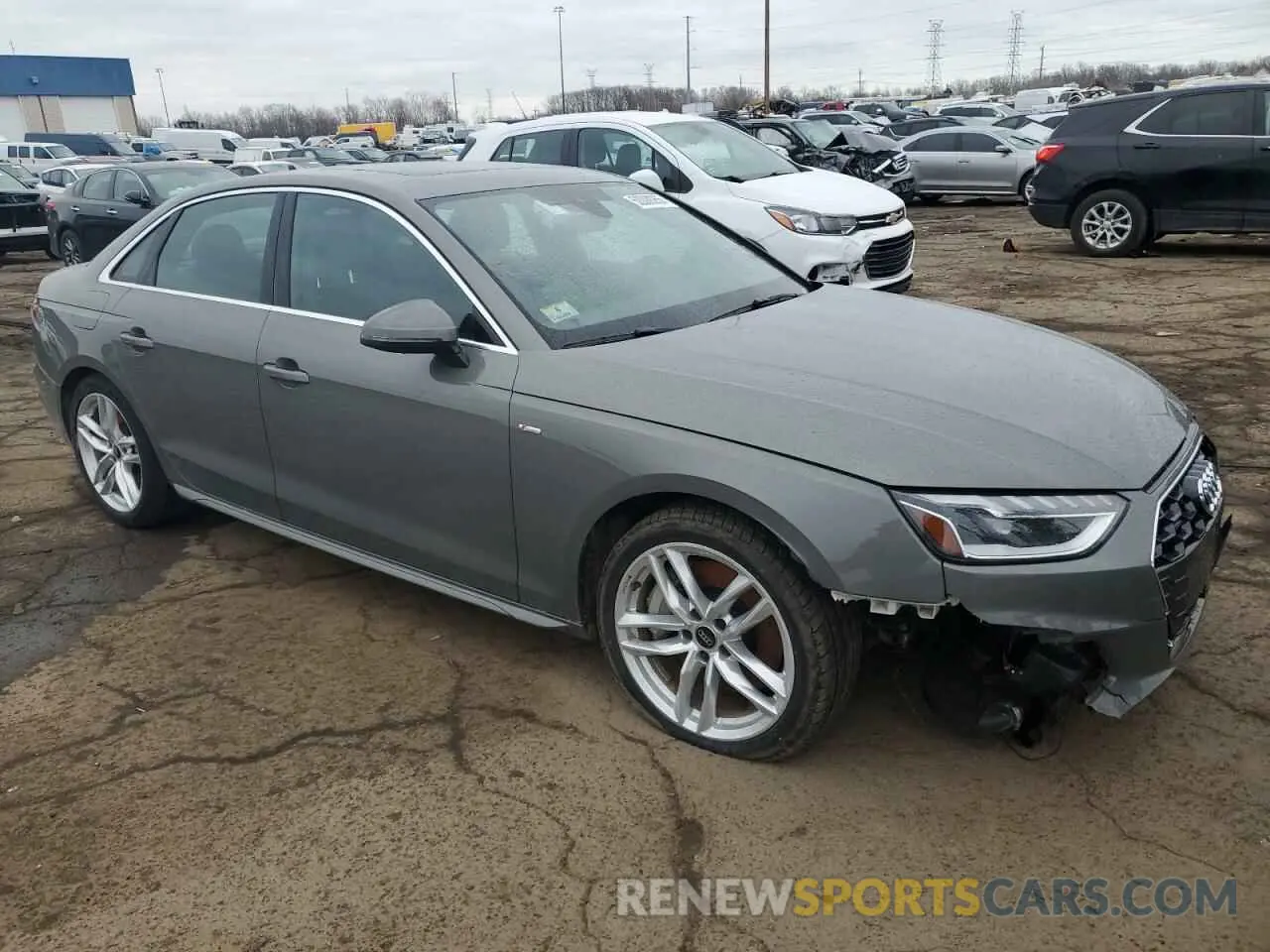4 fotografías del automóvil dañado WAUEAAF47RN017846 AUDI A4 2024