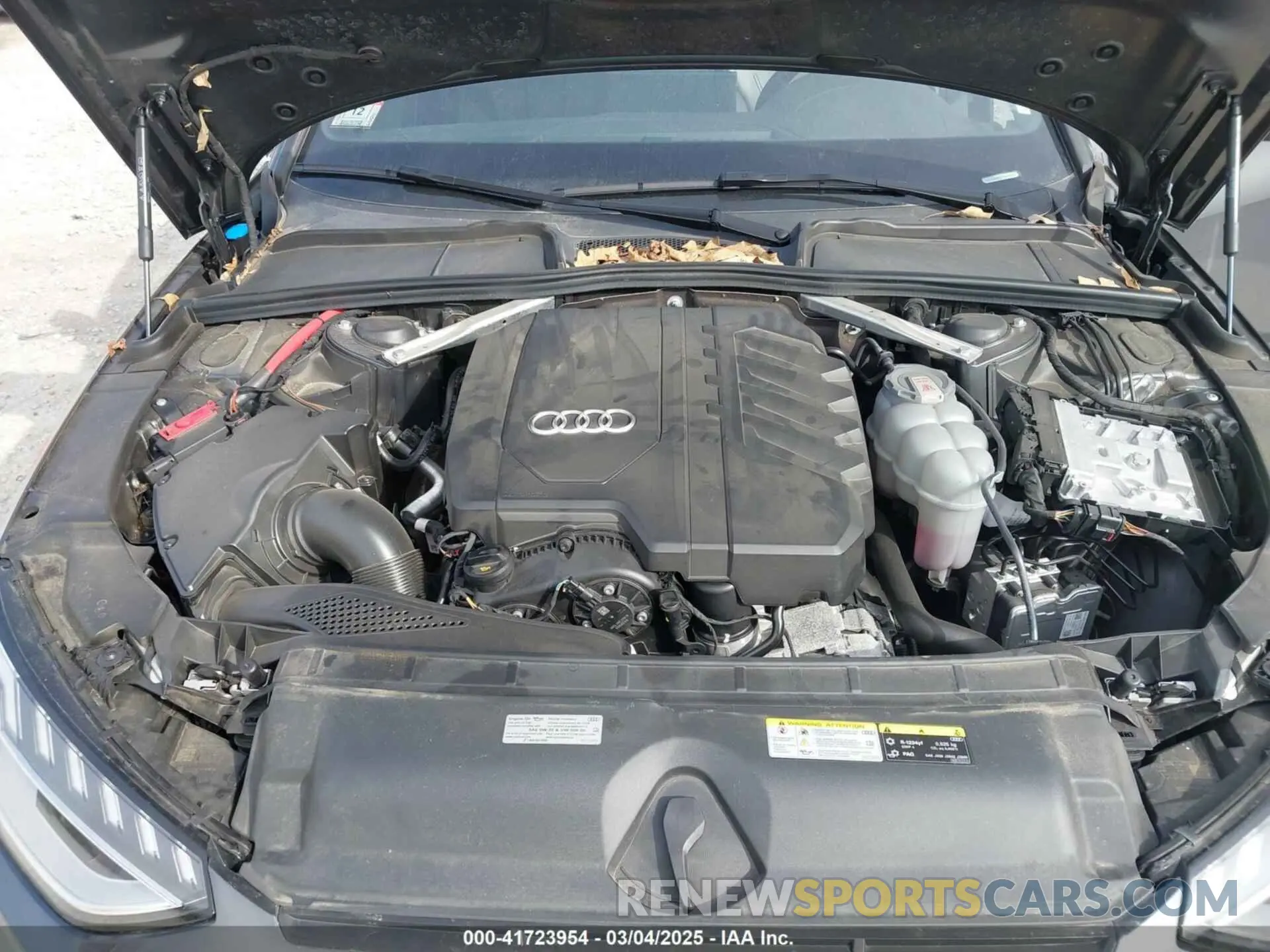 10 fotografías del automóvil dañado WAUEAAF49RN006282 AUDI A4 2024