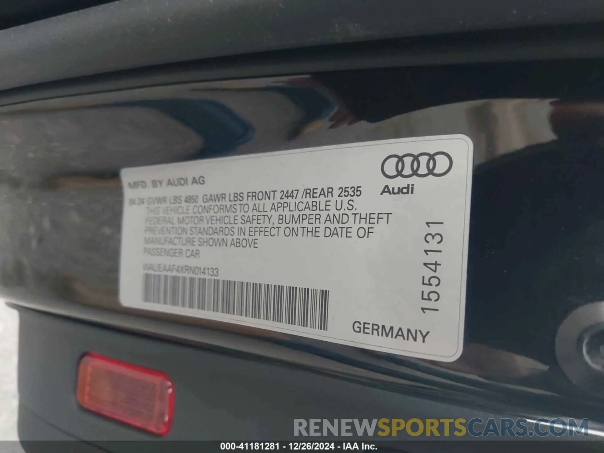 9 fotografías del automóvil dañado WAUEAAF4XRN014133 AUDI A4 2024