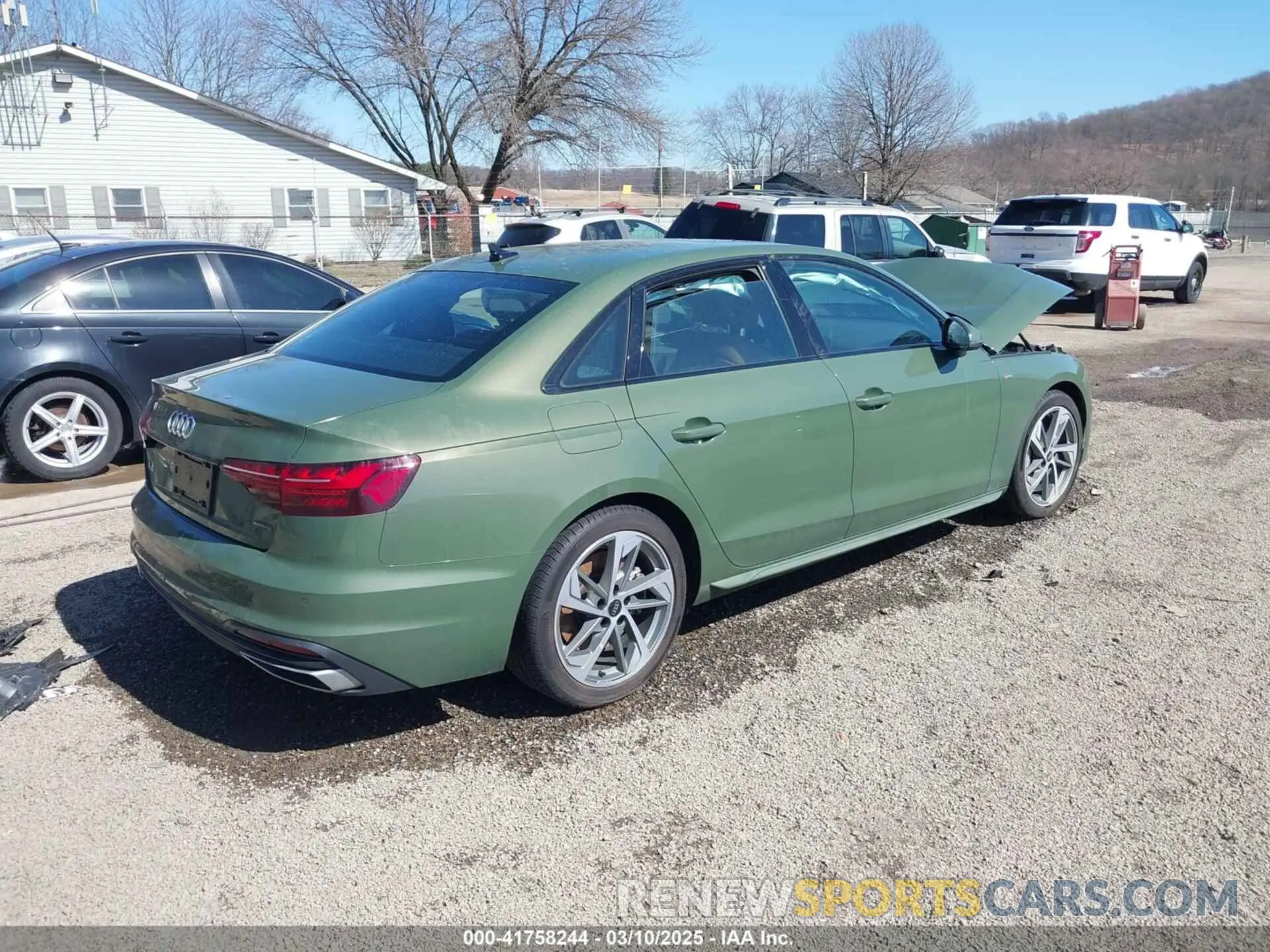 4 fotografías del automóvil dañado WAUEAAF48SN000964 AUDI A4 2025