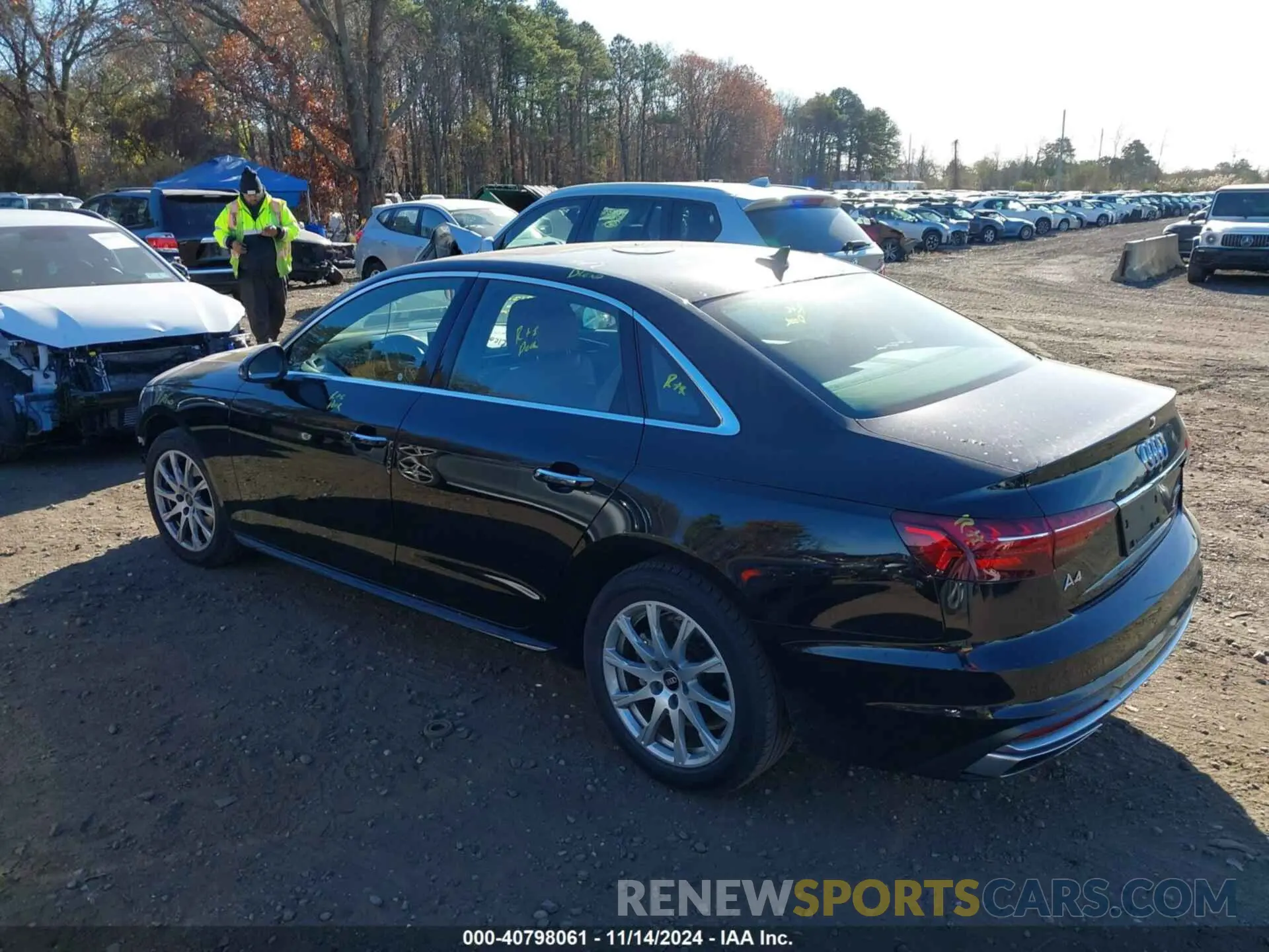 14 fotografías del automóvil dañado WAUABAF41MA043192 AUDI A4 SEDAN 2021