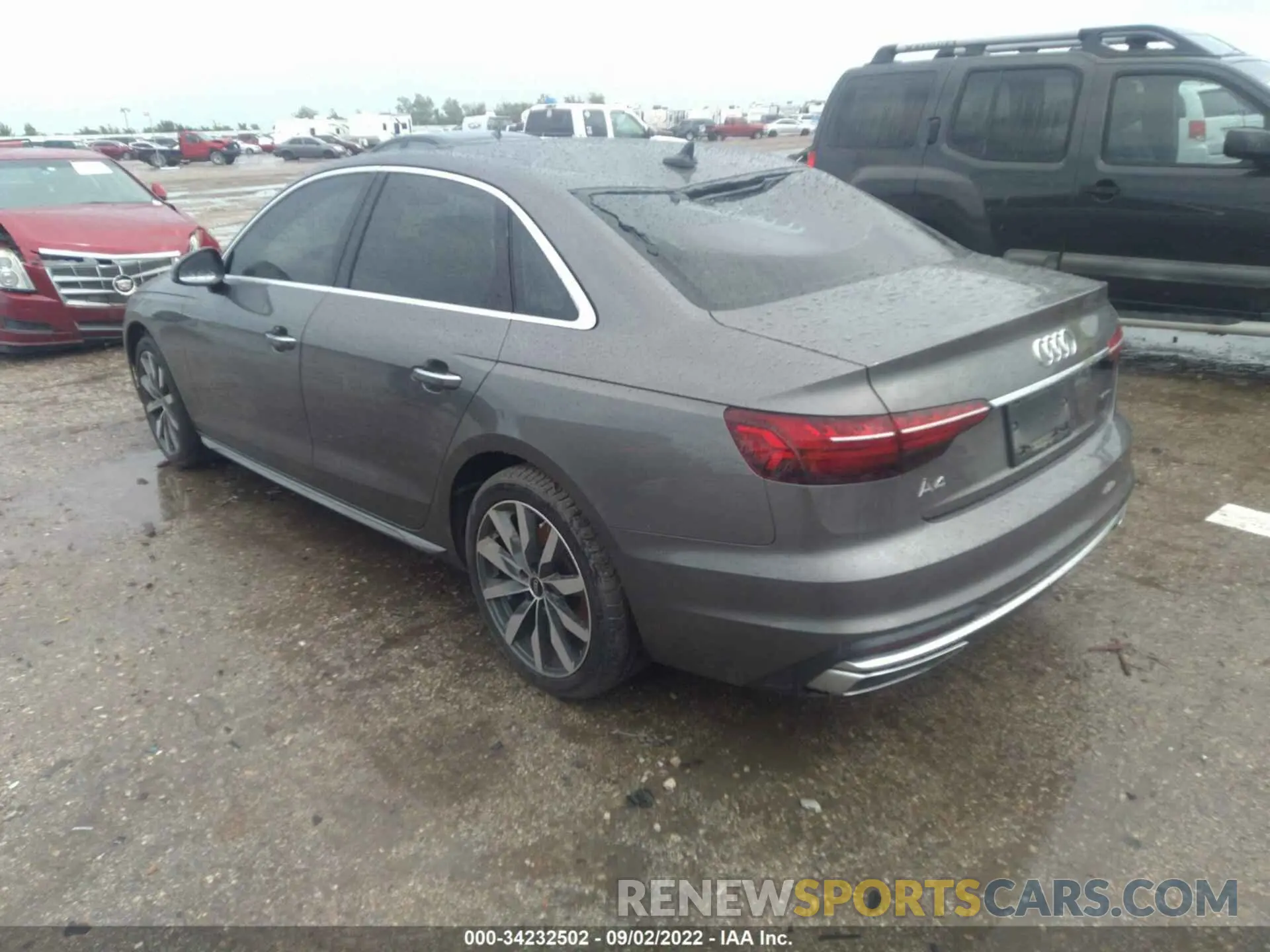 3 fotografías del automóvil dañado WAUABAF42NA019727 AUDI A4 SEDAN 2022