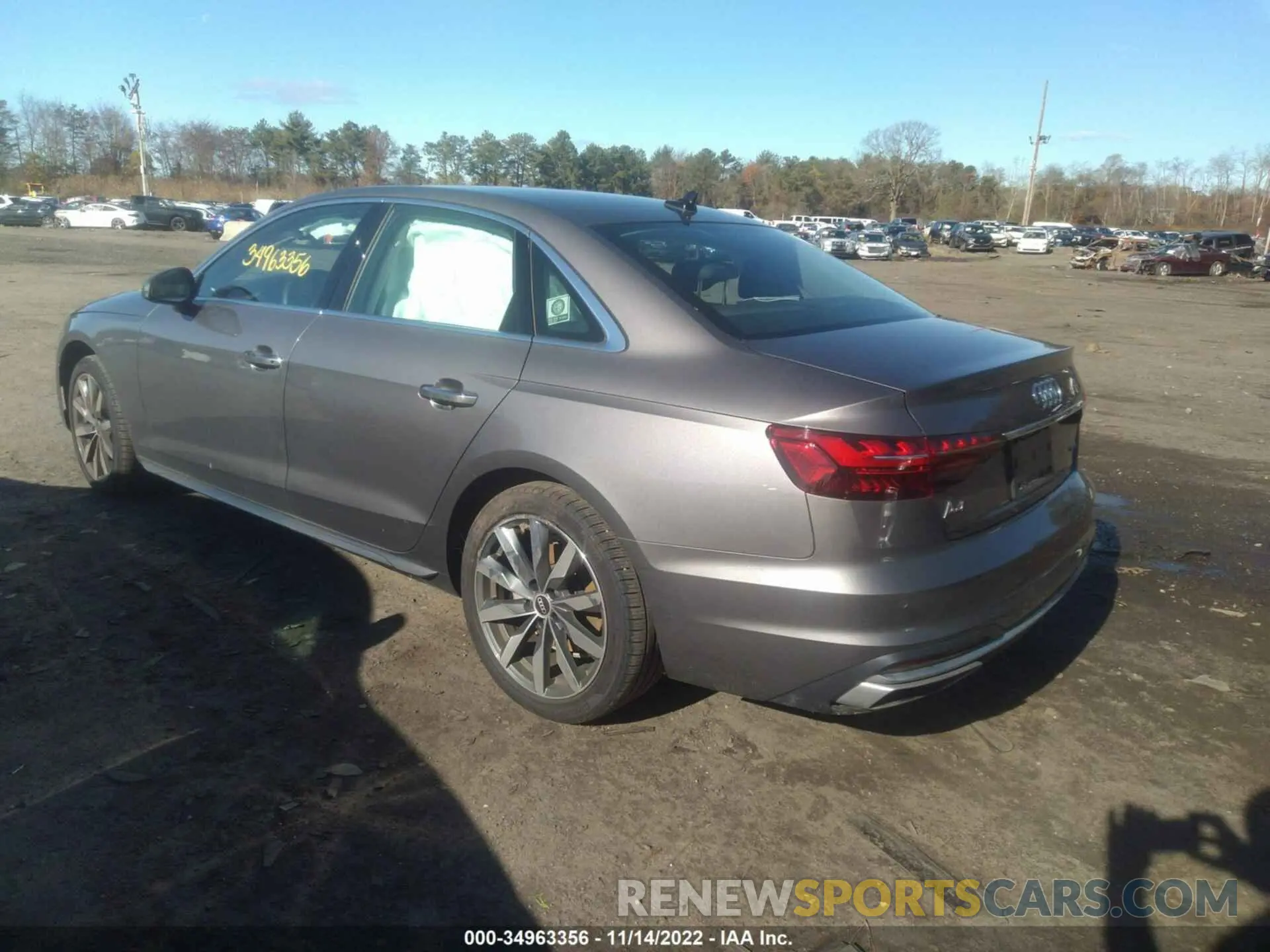 3 fotografías del automóvil dañado WAUABAF46NN000574 AUDI A4 SEDAN 2022