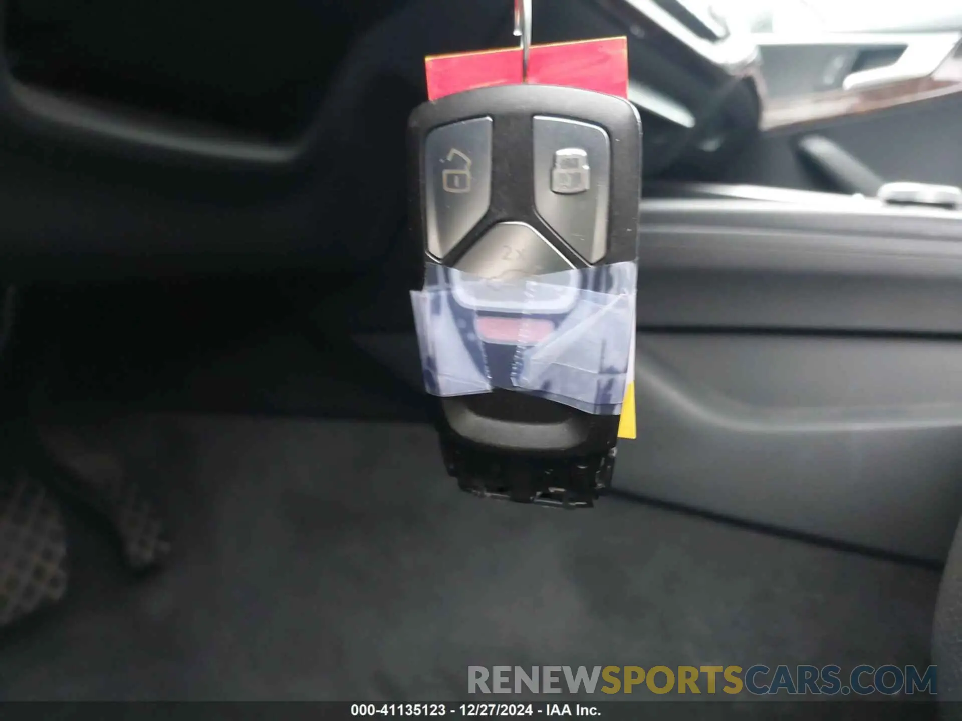 11 fotografías del automóvil dañado WAUANCF50KA072515 AUDI A5 2019