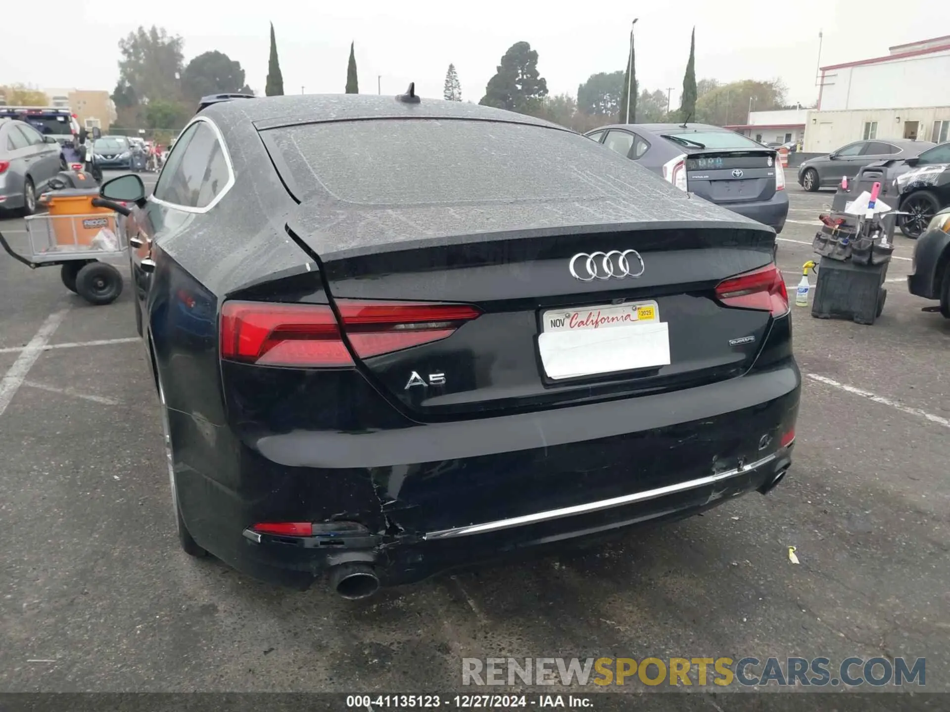 16 fotografías del automóvil dañado WAUANCF50KA072515 AUDI A5 2019