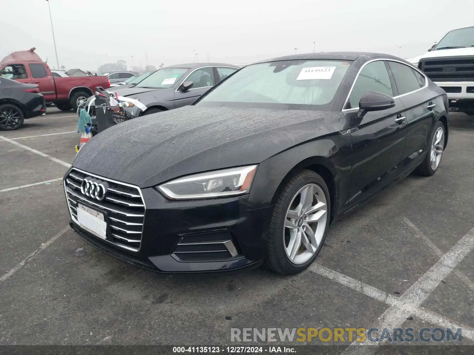 2 fotografías del automóvil dañado WAUANCF50KA072515 AUDI A5 2019
