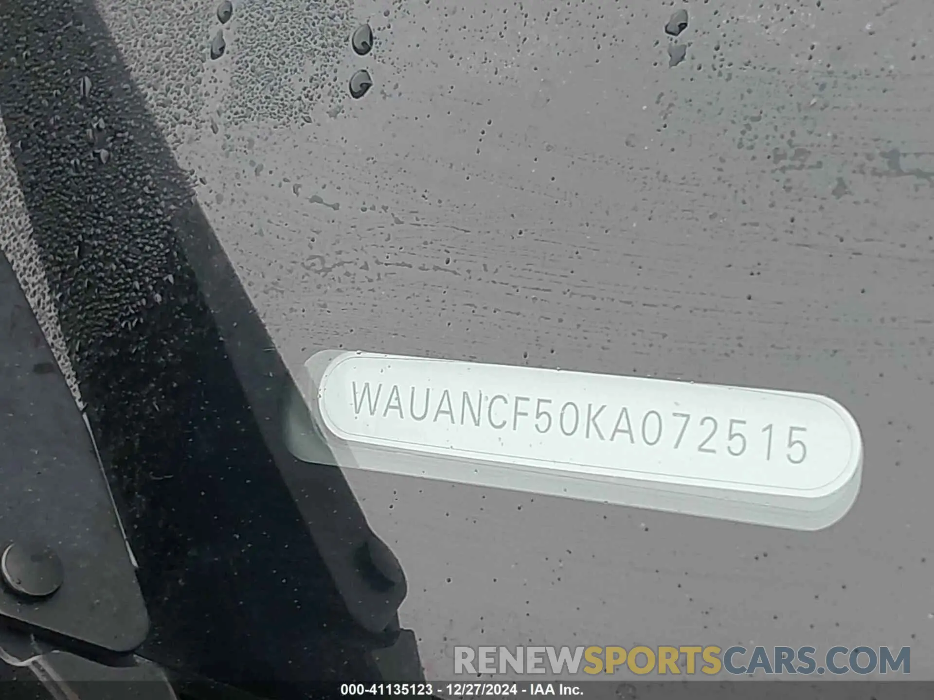 9 fotografías del automóvil dañado WAUANCF50KA072515 AUDI A5 2019