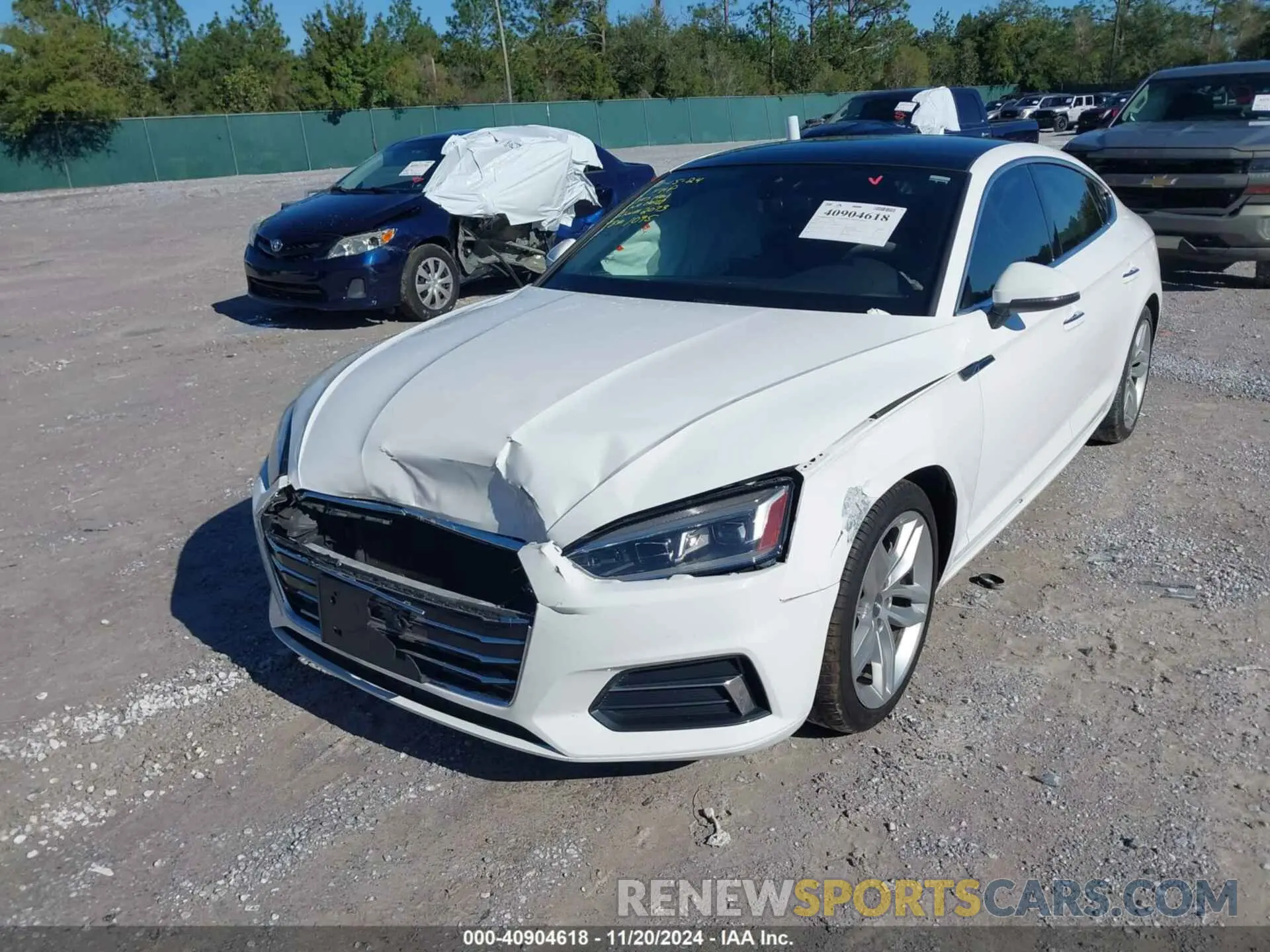 2 fotografías del automóvil dañado WAUANCF52KA060303 AUDI A5 2019