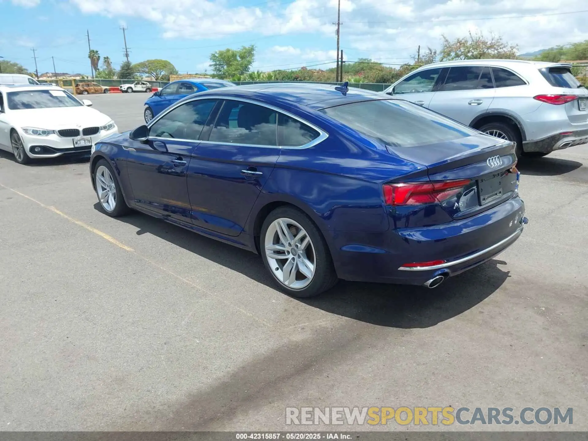 3 fotografías del automóvil dañado WAUANCF54KA080147 AUDI A5 2019