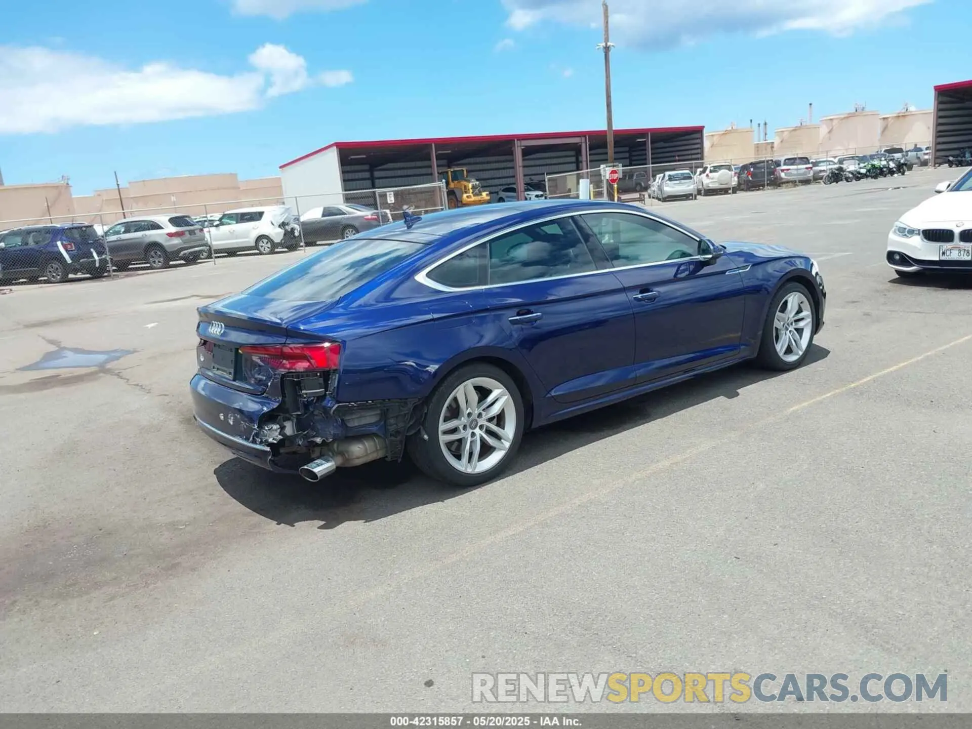 4 fotografías del automóvil dañado WAUANCF54KA080147 AUDI A5 2019