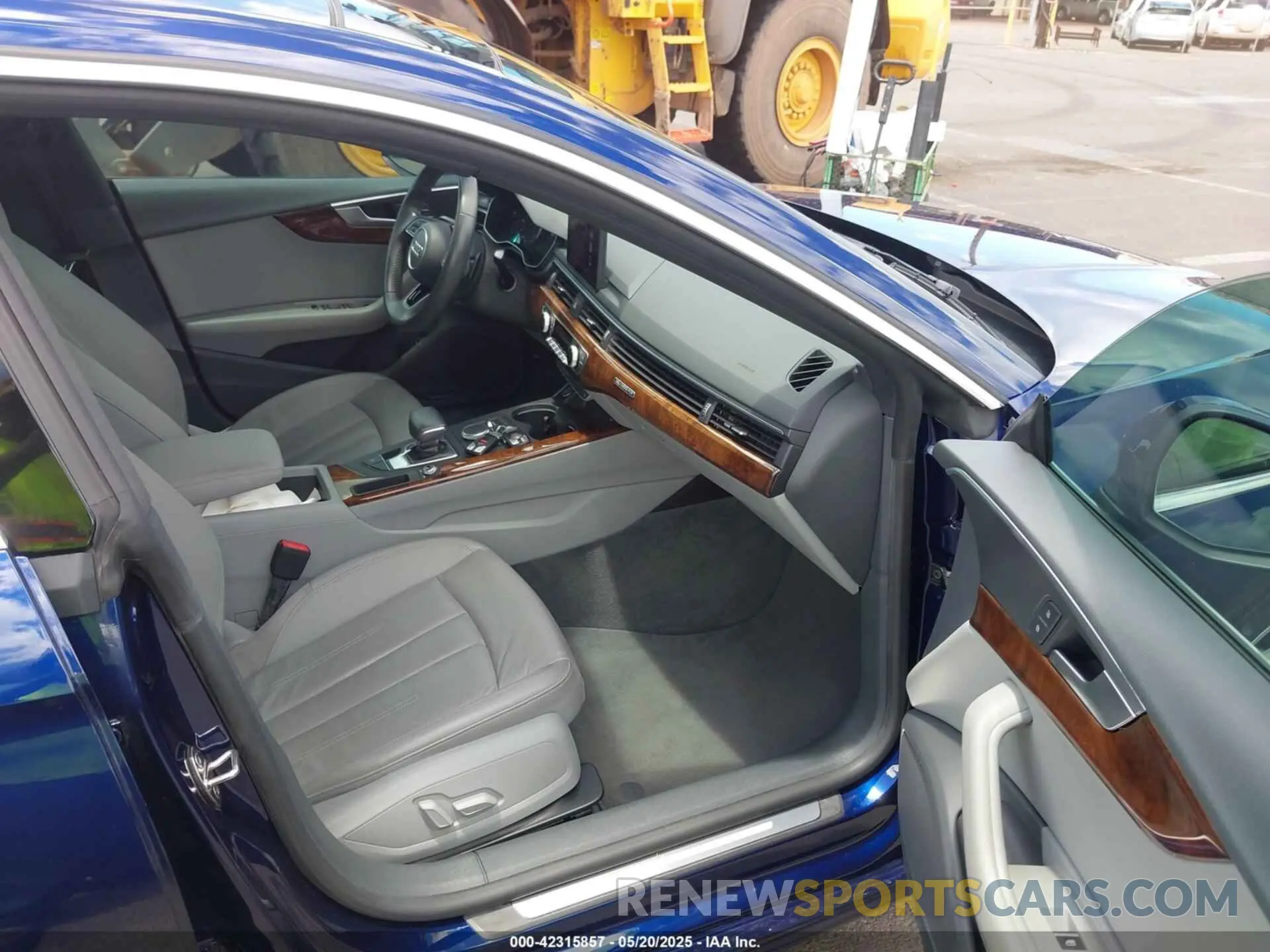 5 fotografías del automóvil dañado WAUANCF54KA080147 AUDI A5 2019