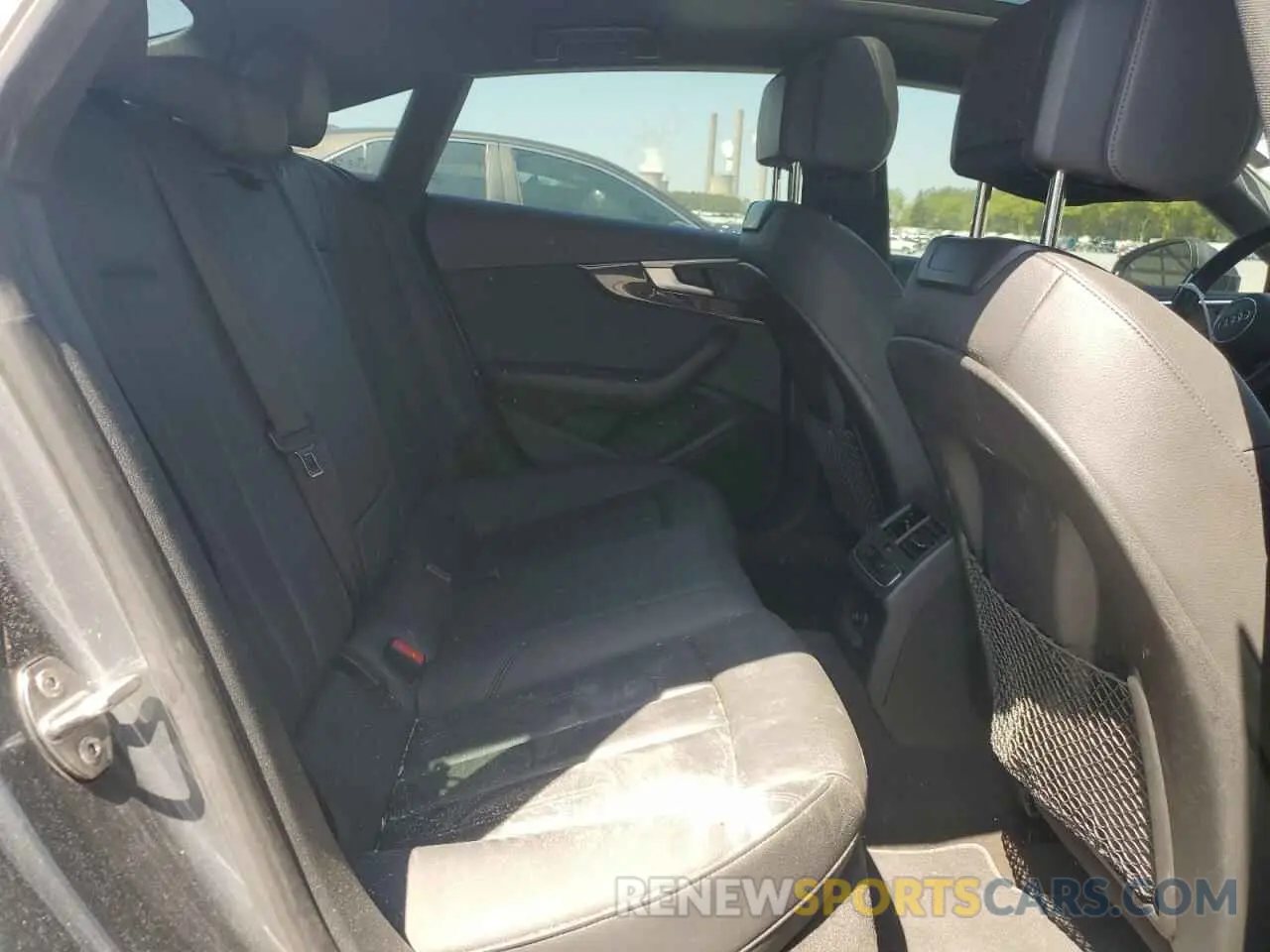 10 fotografías del automóvil dañado WAUANCF55KA051157 AUDI A5 2019