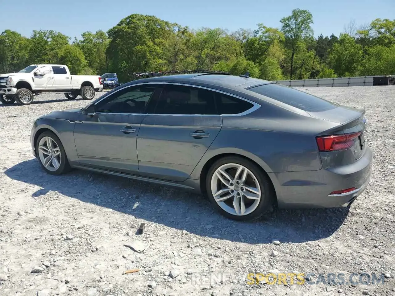 2 fotografías del automóvil dañado WAUANCF55KA051157 AUDI A5 2019