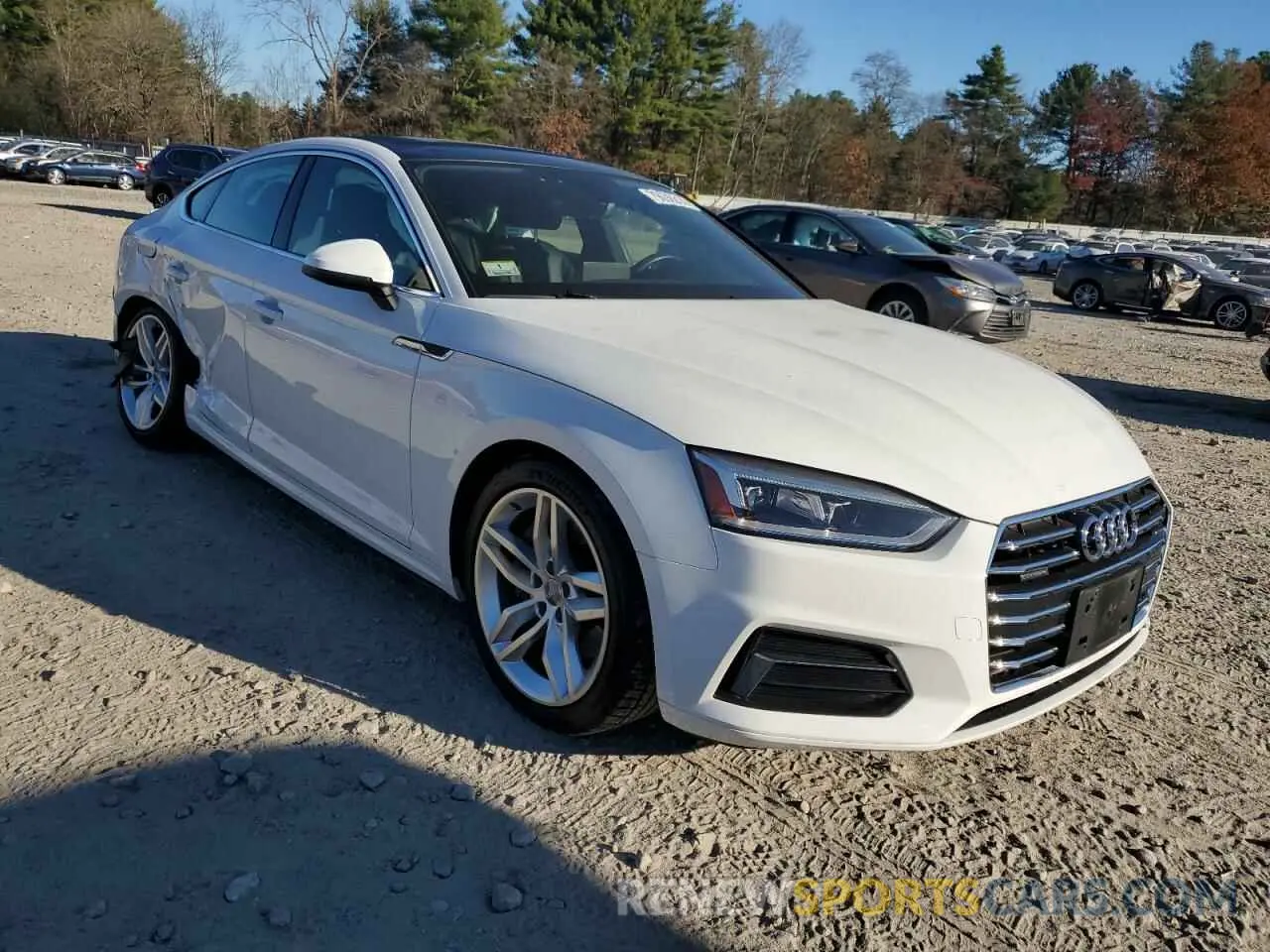 4 fotografías del automóvil dañado WAUANCF56KA020063 AUDI A5 2019