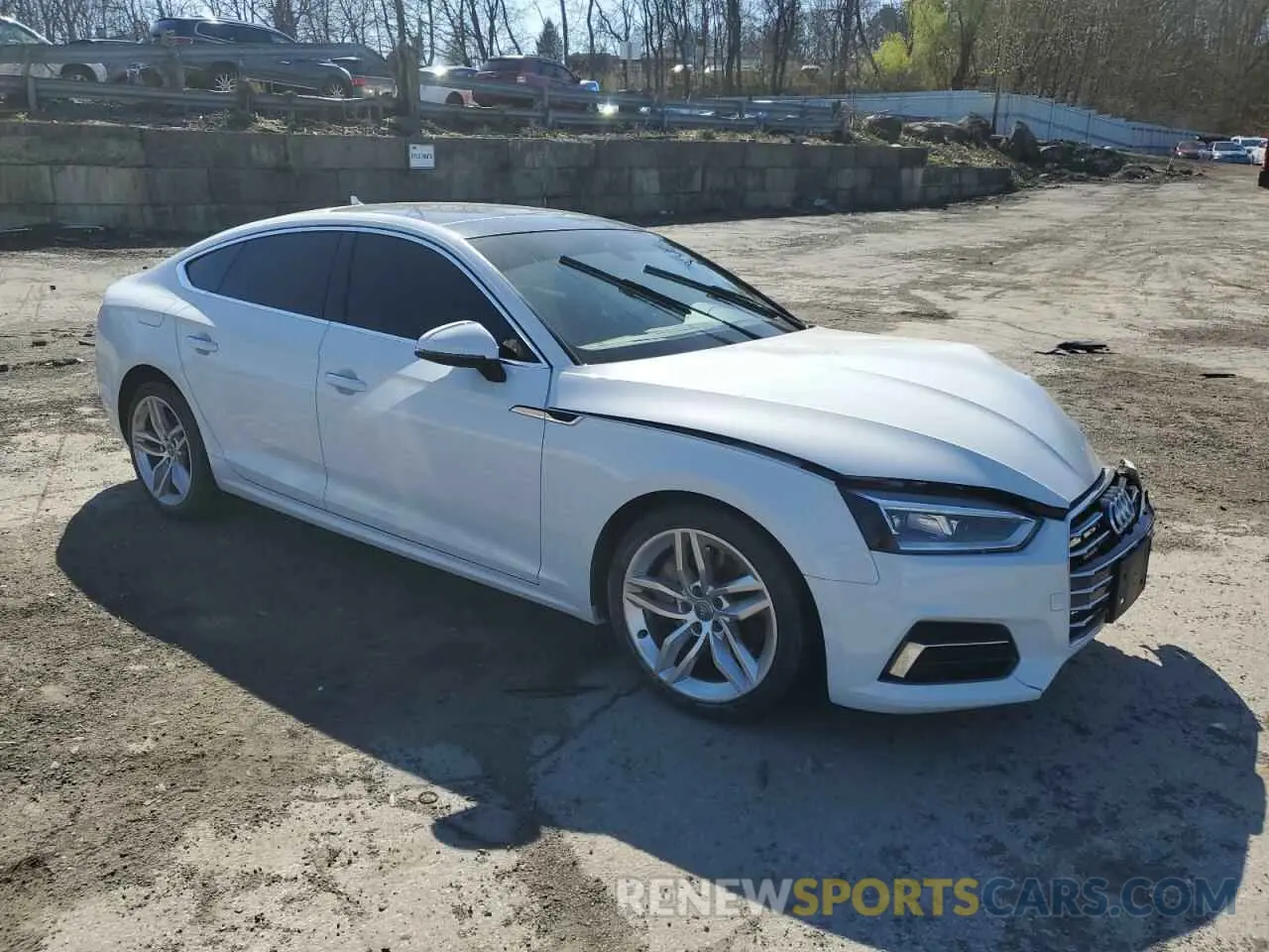 4 fotografías del automóvil dañado WAUANCF57KA044405 AUDI A5 2019