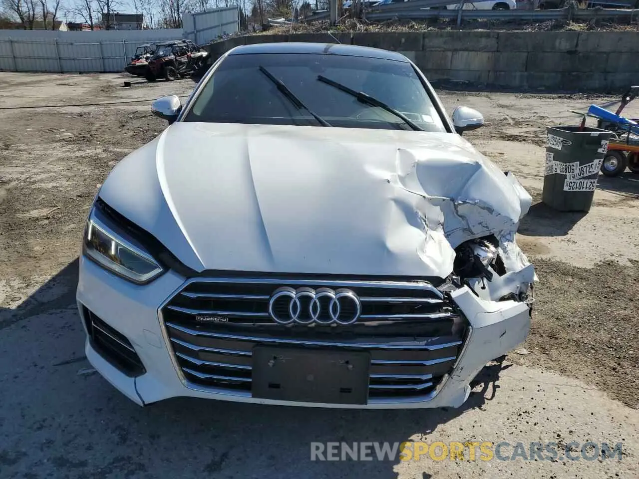 5 fotografías del automóvil dañado WAUANCF57KA044405 AUDI A5 2019