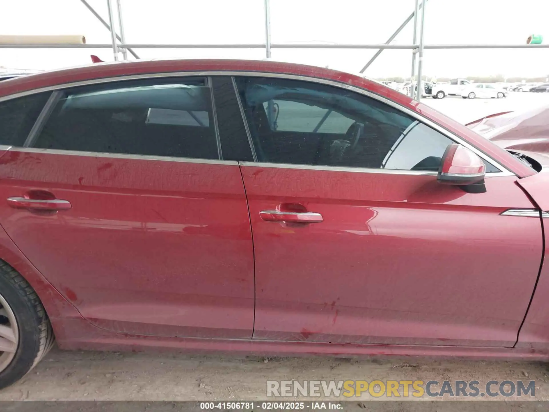 13 fotografías del automóvil dañado WAUANCF5XKA049100 AUDI A5 2019