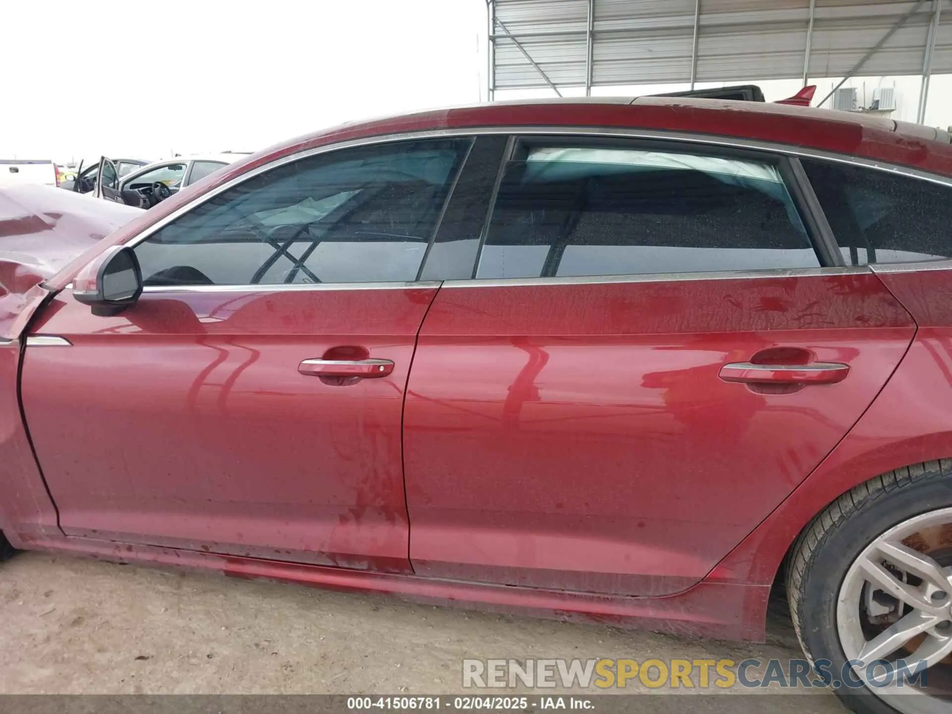 14 fotografías del automóvil dañado WAUANCF5XKA049100 AUDI A5 2019