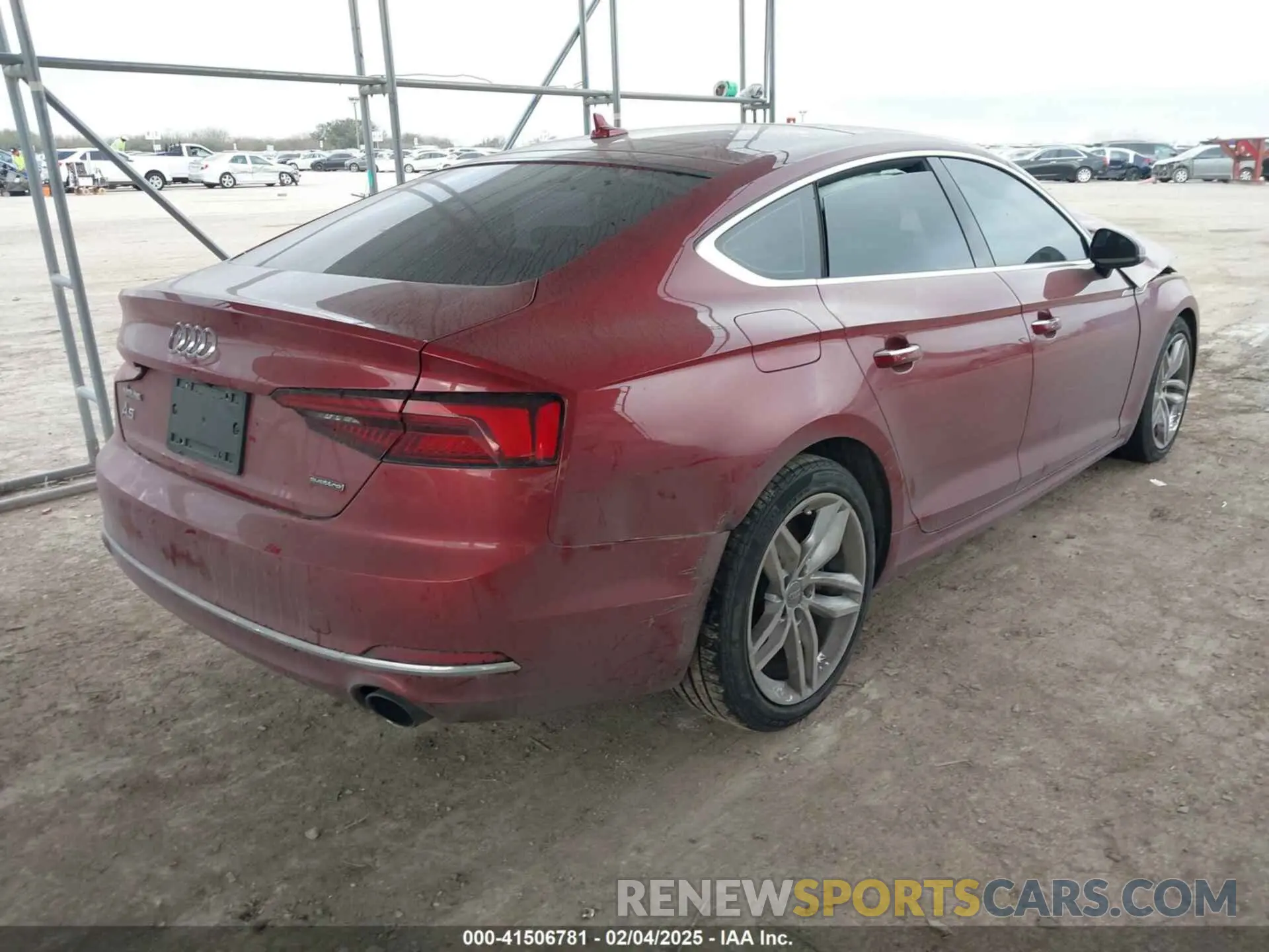 4 fotografías del automóvil dañado WAUANCF5XKA049100 AUDI A5 2019