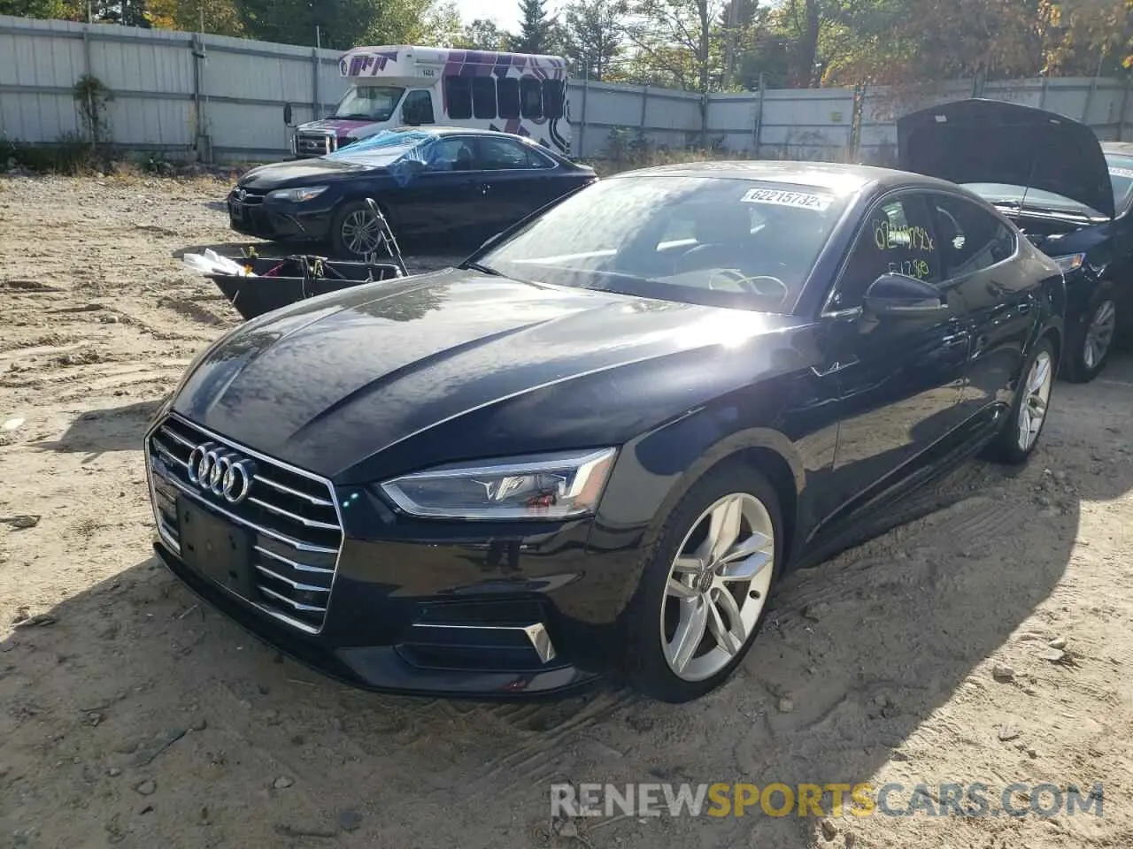 2 fotografías del automóvil dañado WAUBNCF53KA004844 AUDI A5 2019