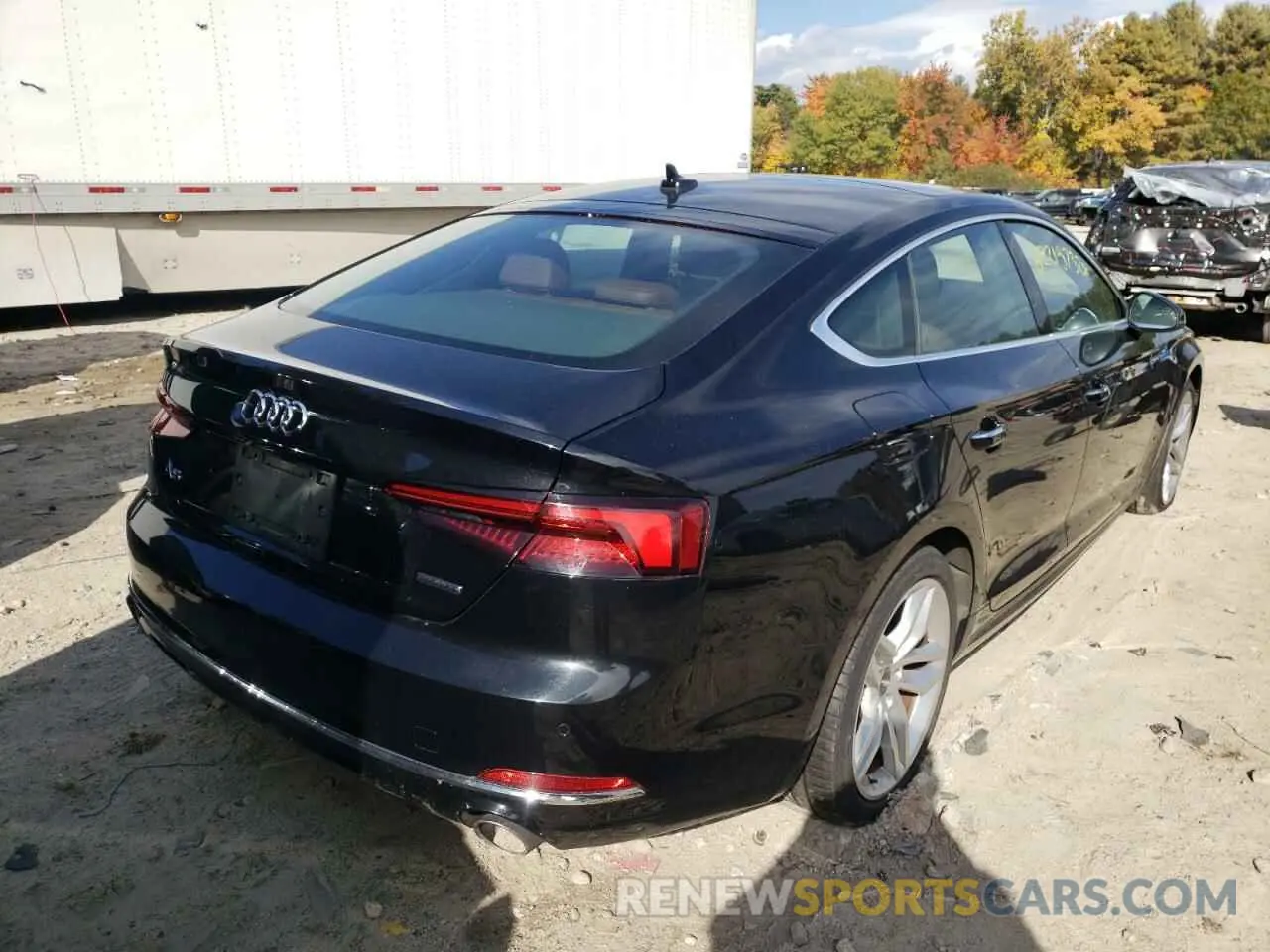 4 fotografías del automóvil dañado WAUBNCF53KA004844 AUDI A5 2019