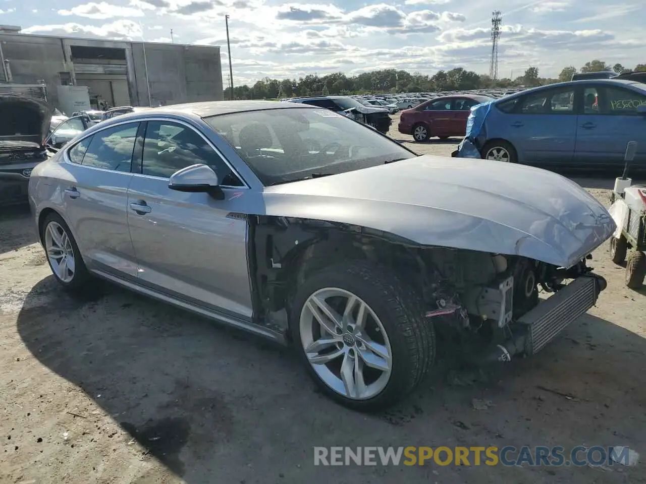 4 fotografías del automóvil dañado WAUBNCF5XKA096082 AUDI A5 2019