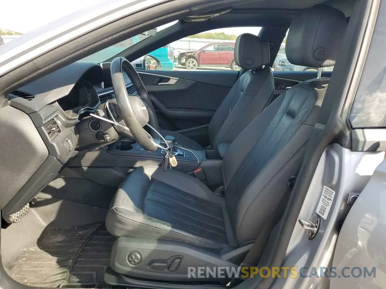 7 fotografías del automóvil dañado WAUBNCF5XKA096082 AUDI A5 2019