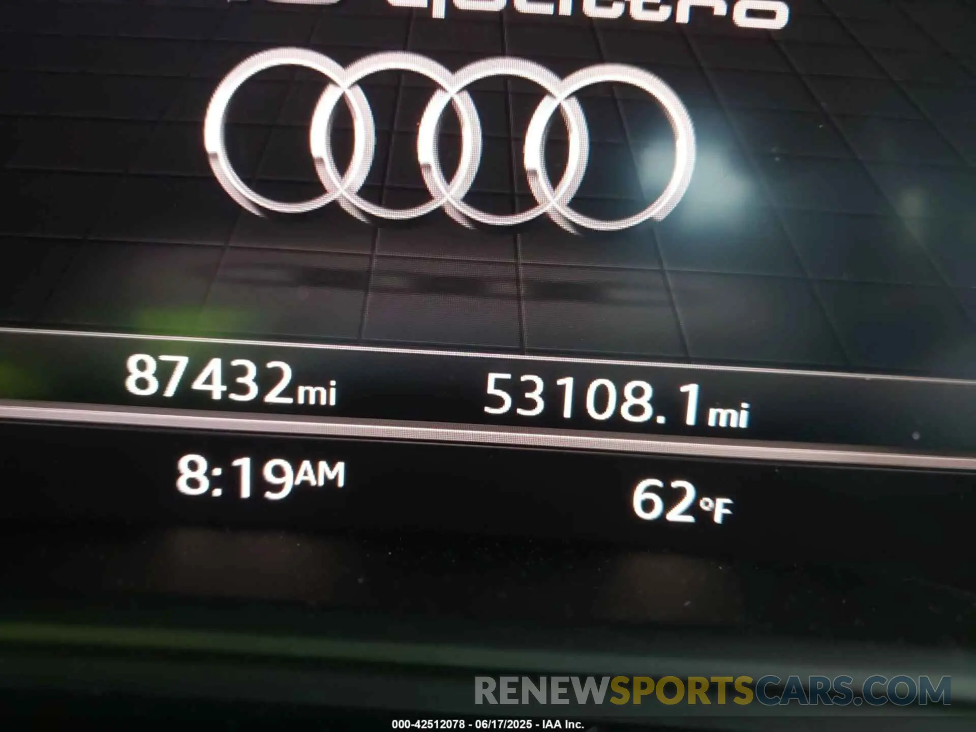 15 fotografías del automóvil dañado WAUENCF50KA018083 AUDI A5 2019