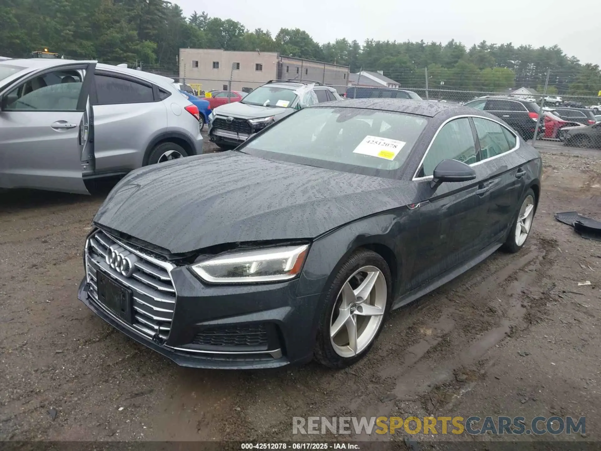2 fotografías del automóvil dañado WAUENCF50KA018083 AUDI A5 2019