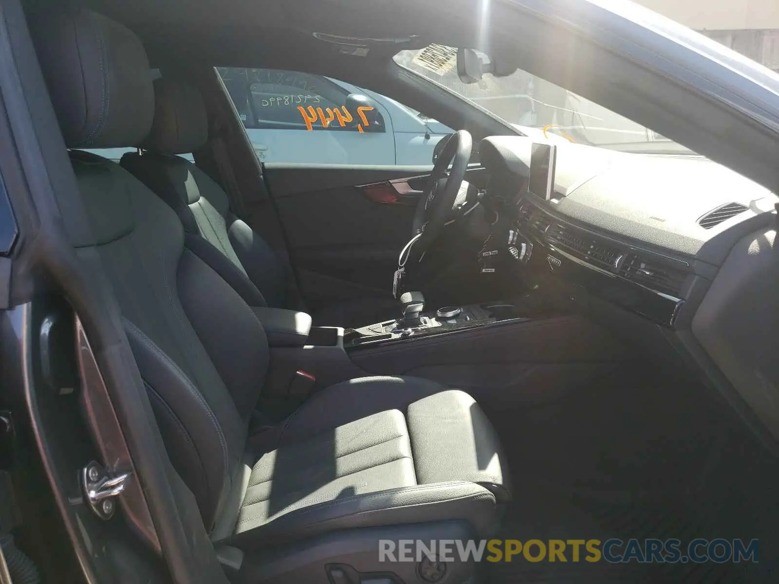 5 fotografías del automóvil dañado WAUENCF50KA094144 AUDI A5 2019