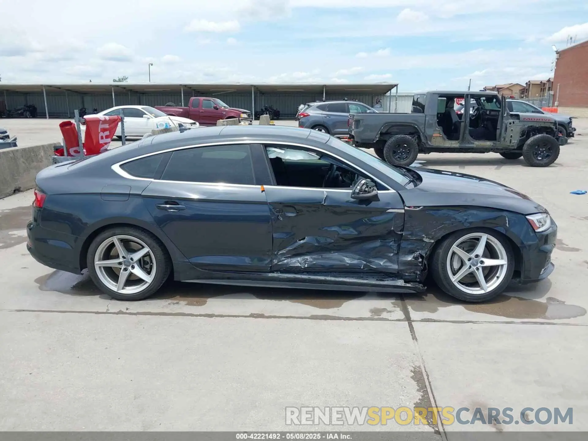 14 fotografías del automóvil dañado WAUENCF51KA008467 AUDI A5 2019