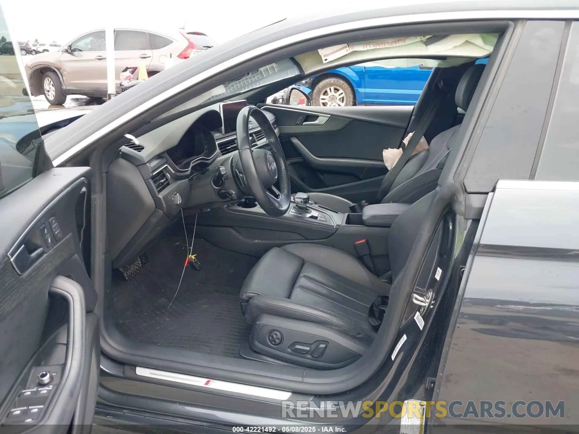 5 fotografías del automóvil dañado WAUENCF51KA008467 AUDI A5 2019