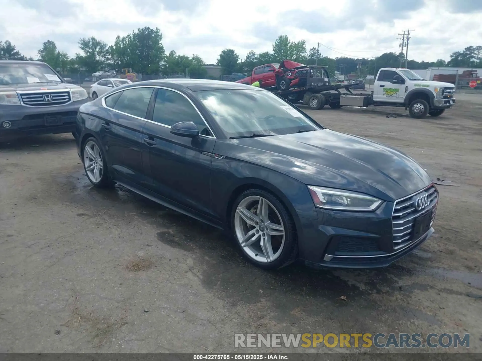 1 fotografías del automóvil dañado WAUENCF54KA019060 AUDI A5 2019