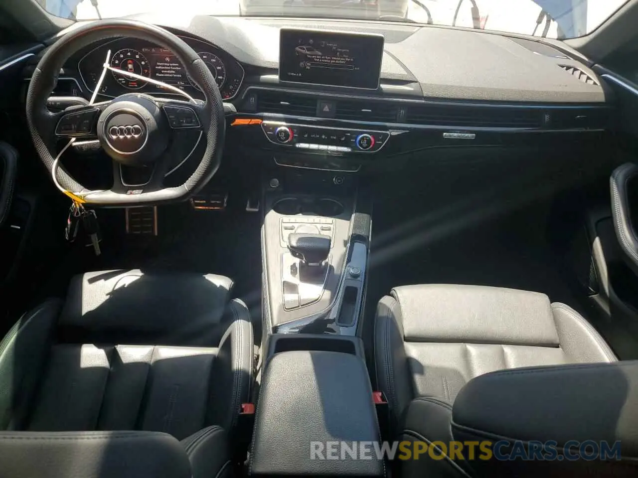 8 fotografías del automóvil dañado WAUENCF56KA010165 AUDI A5 2019