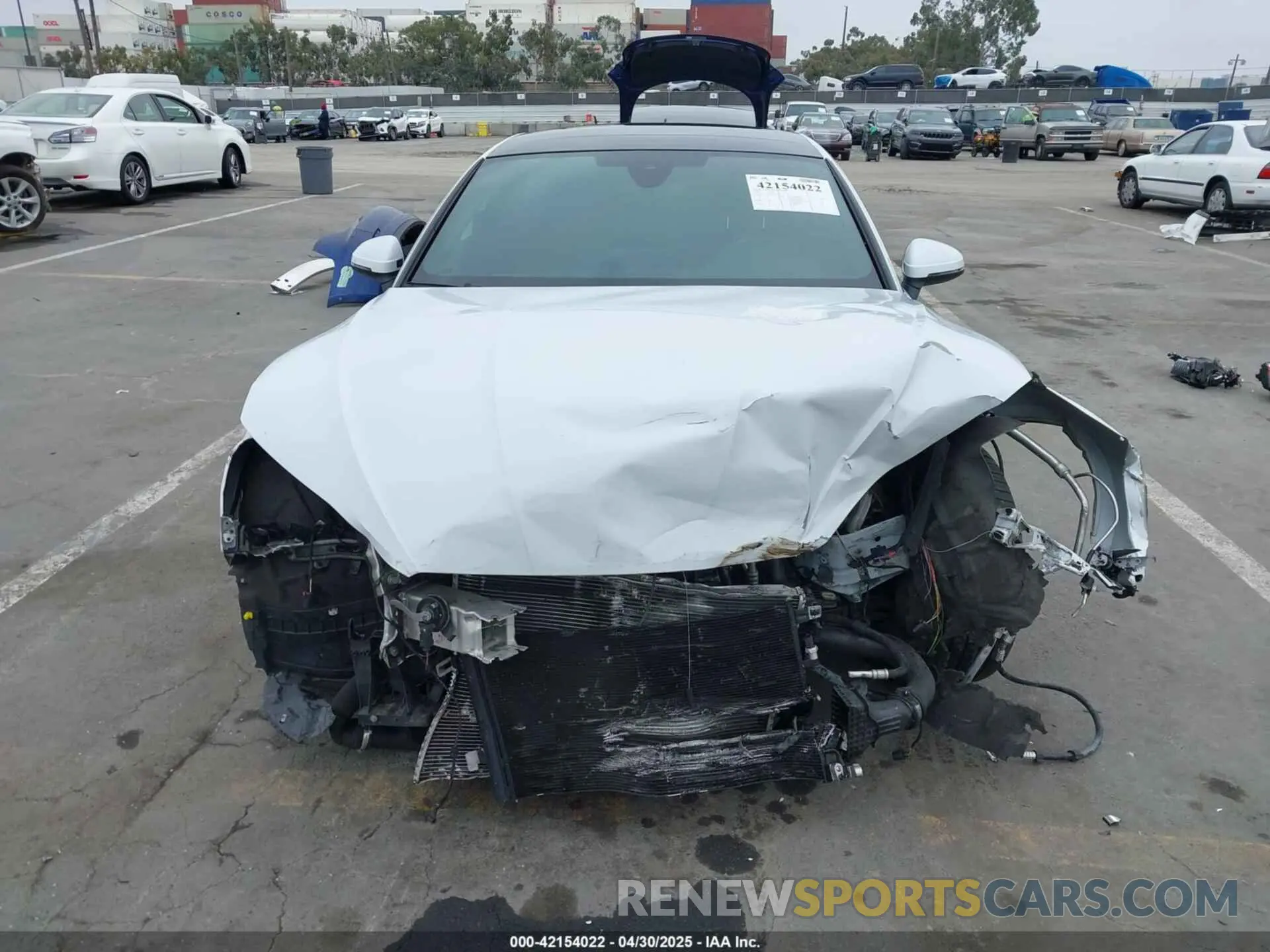 13 fotografías del automóvil dañado WAUENCF57KA077101 AUDI A5 2019