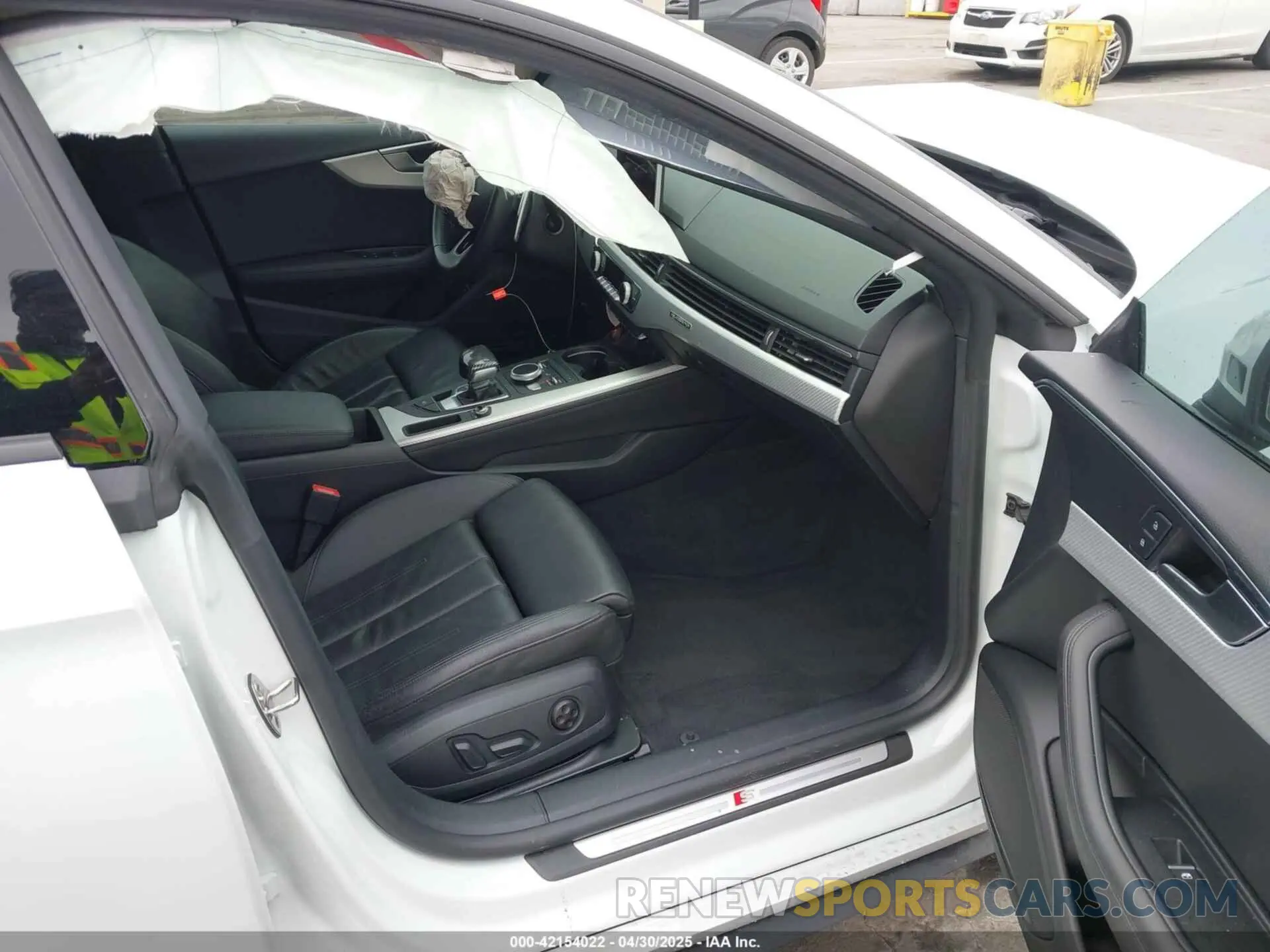 5 fotografías del automóvil dañado WAUENCF57KA077101 AUDI A5 2019