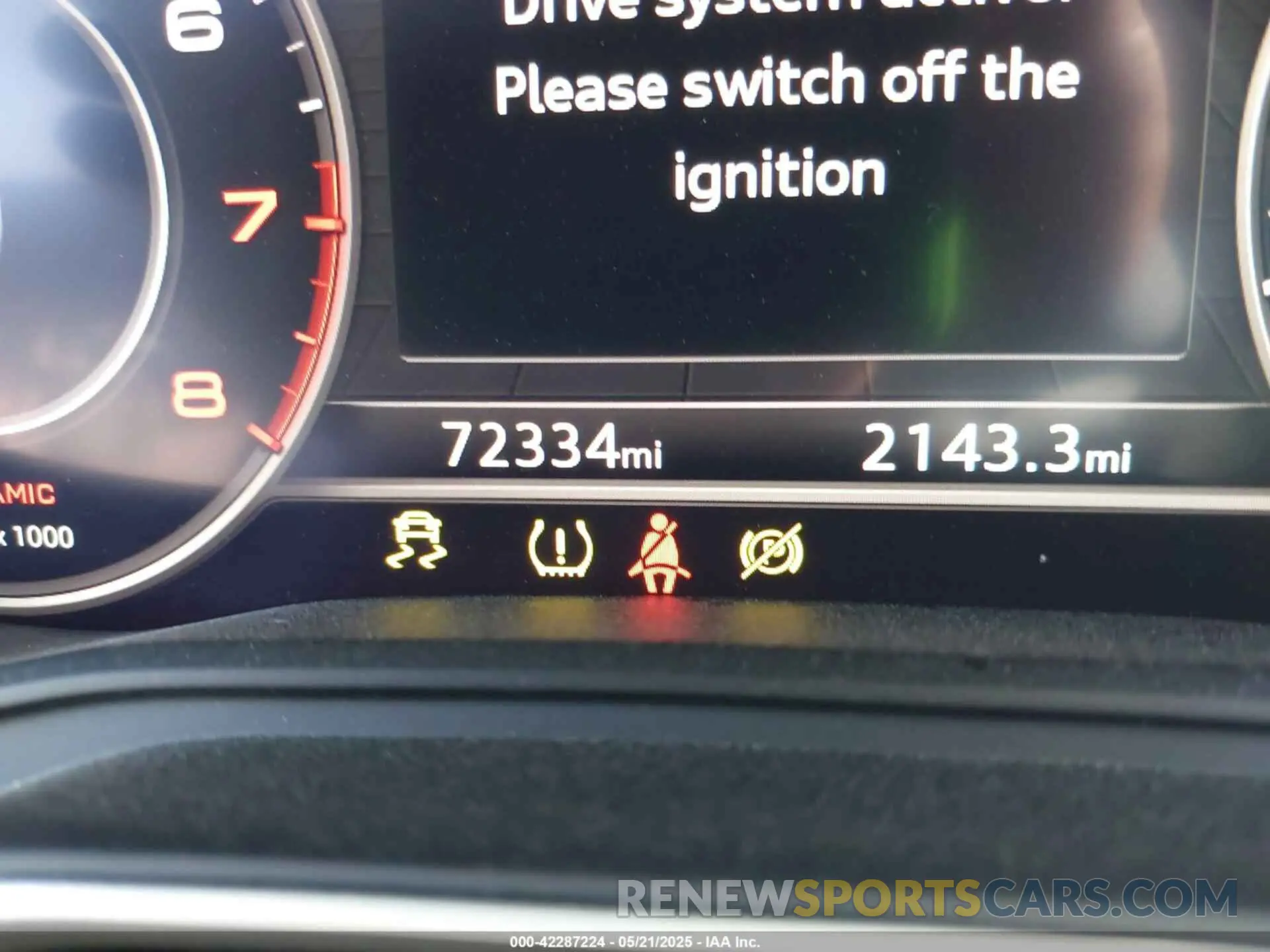 16 fotografías del automóvil dañado WAUENCF58KA007848 AUDI A5 2019