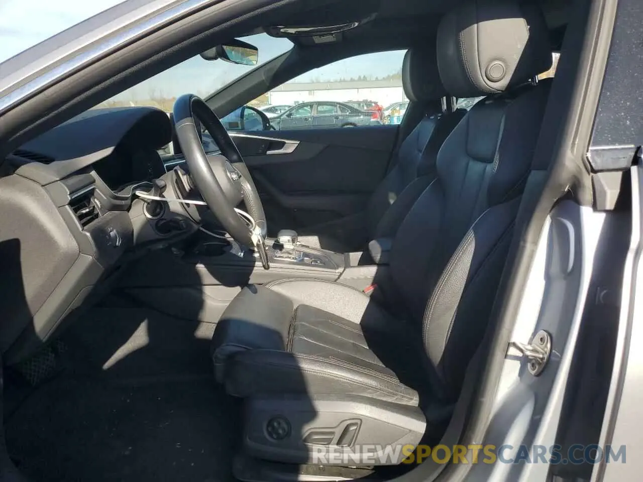 7 fotografías del automóvil dañado WAUENCF59KA040843 AUDI A5 2019