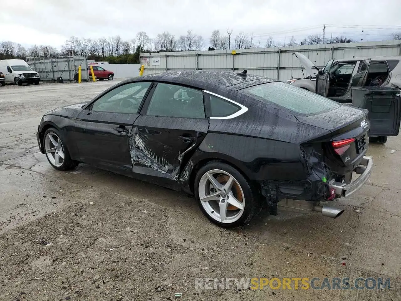 2 fotografías del automóvil dañado WAUENCF5XKA037644 AUDI A5 2019