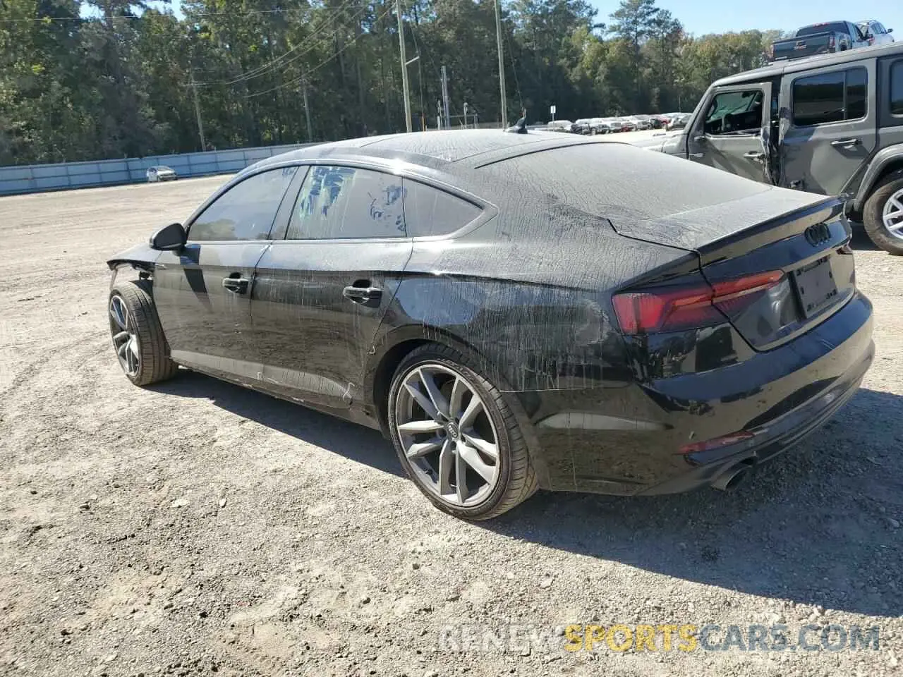 2 fotografías del automóvil dañado WAUENCF5XKA077867 AUDI A5 2019