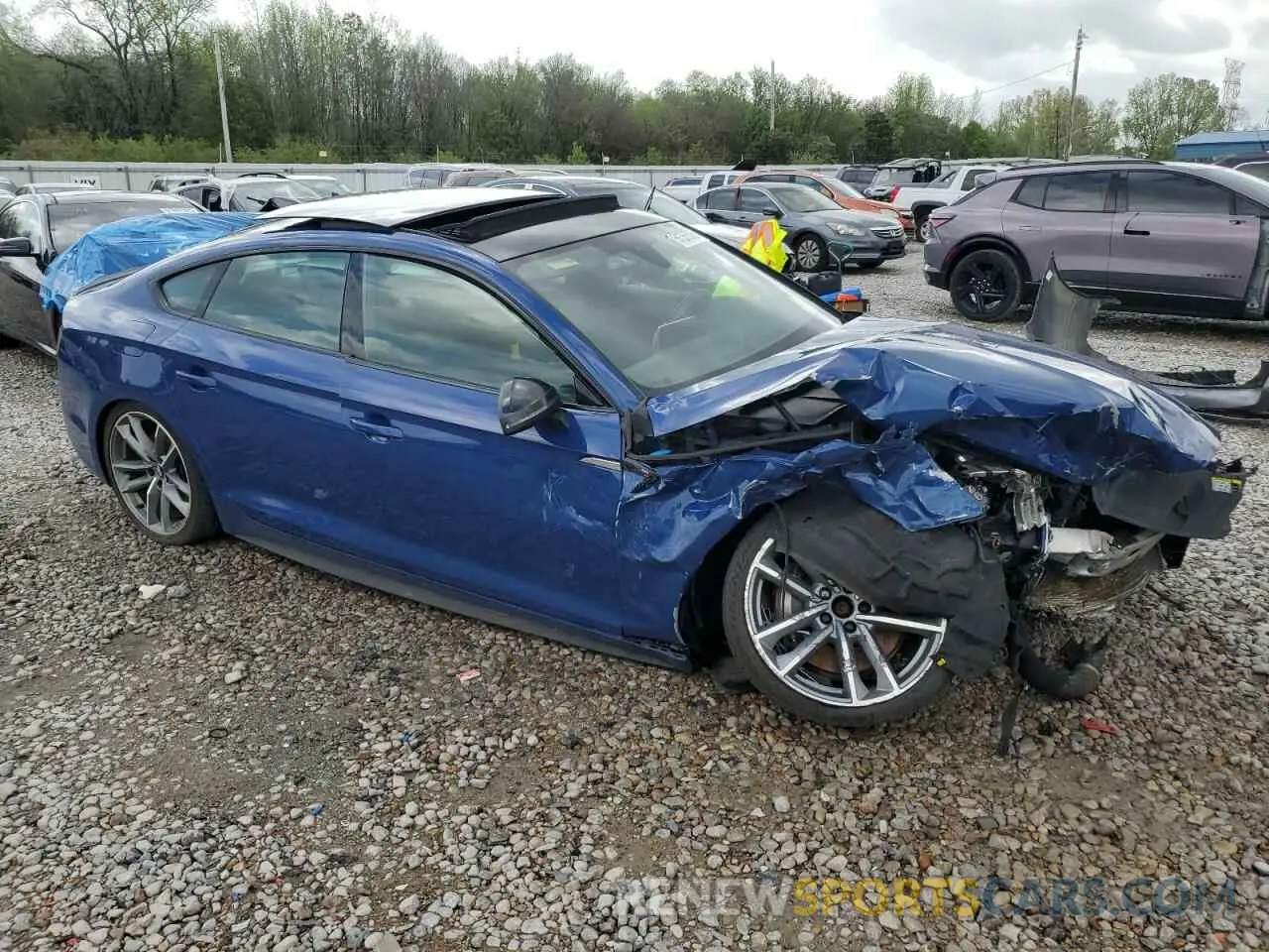 4 fotografías del automóvil dañado WAUENDF55KA008896 AUDI A5 2019