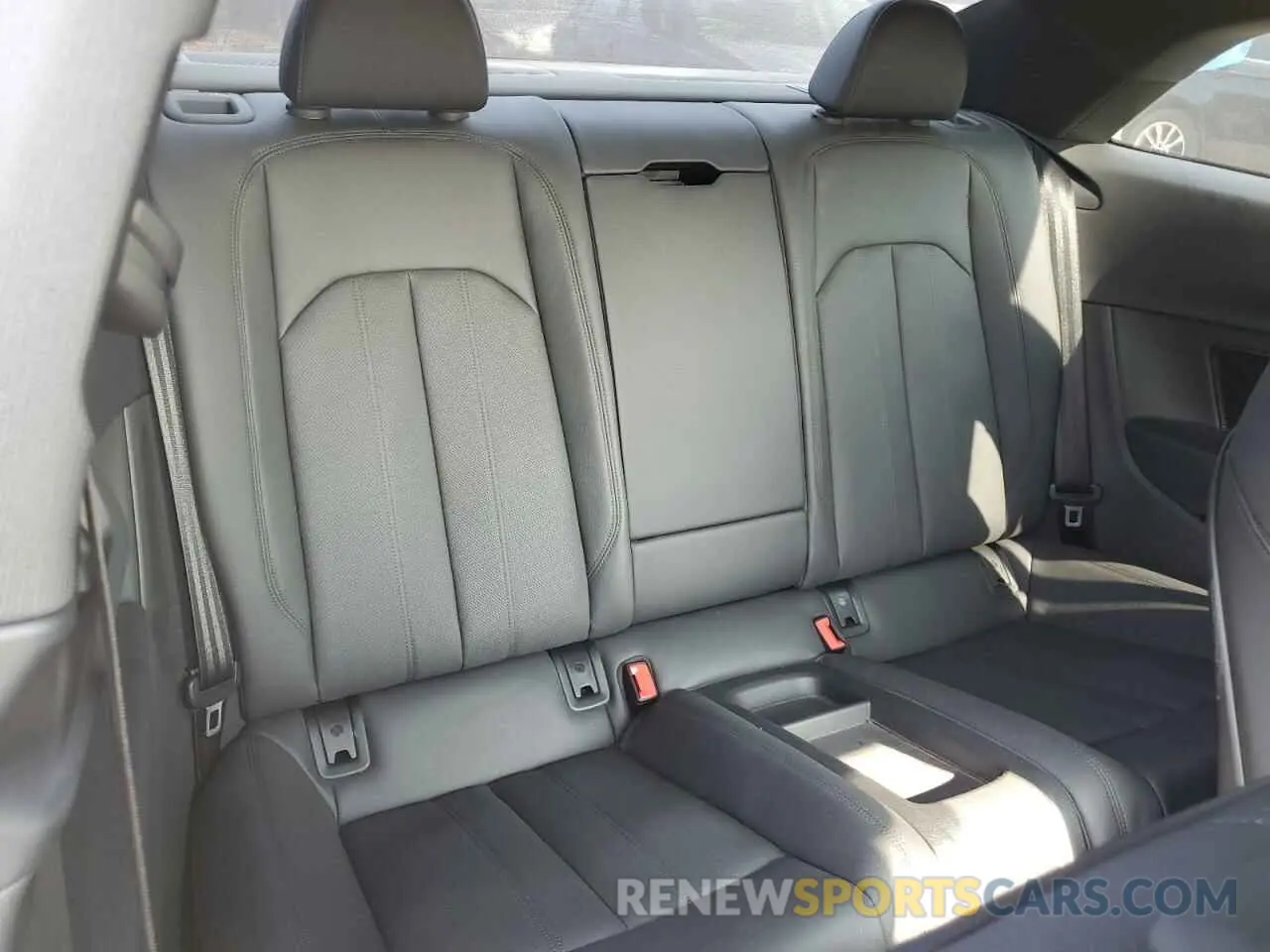 10 fotografías del automóvil dañado WAUTNAF50KA036997 AUDI A5 2019