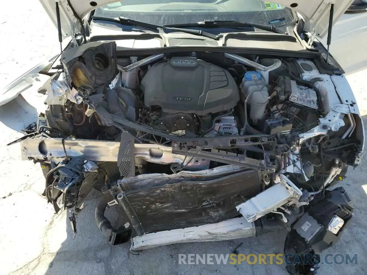 12 fotografías del automóvil dañado WAUTNAF51KA022042 AUDI A5 2019
