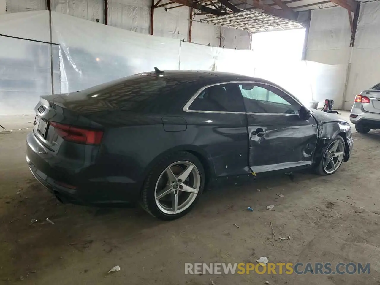 3 fotografías del automóvil dañado WAUTNAF54KA008183 AUDI A5 2019